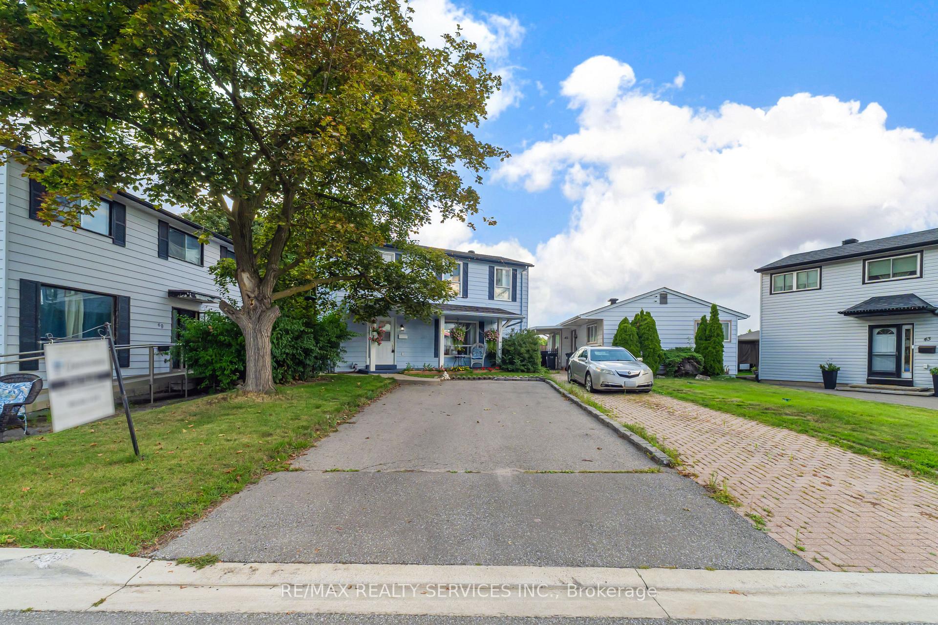 Front of 47 Huntingwood Crescent