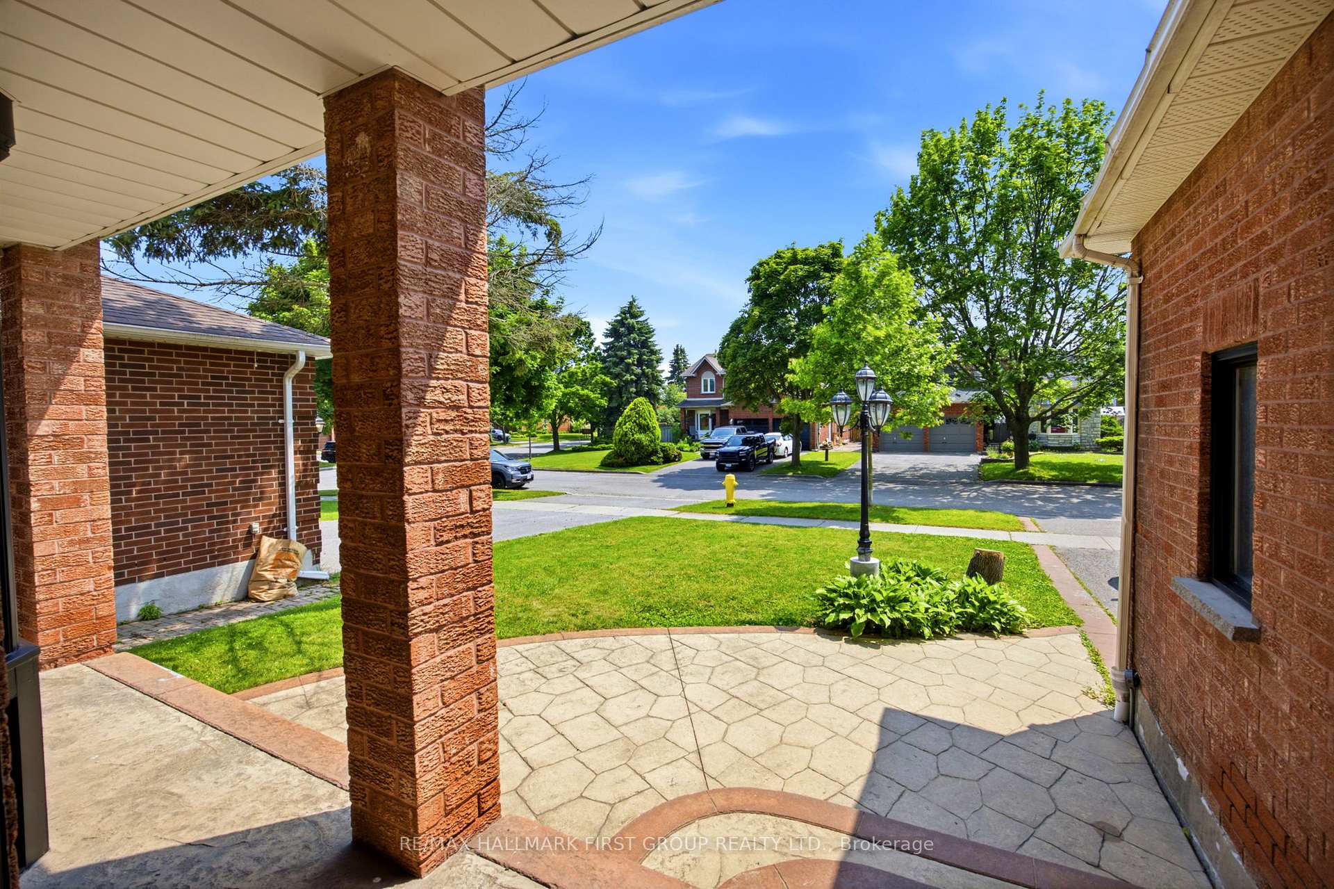 Photo 3 of 15 Sallis Drive, Ajax, South East — HOMEH