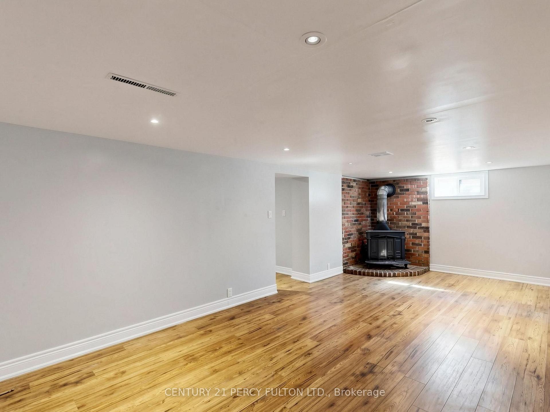 Photo 34 of 25 Kenwood Crescent, Hamilton, Huntington — HOMEH