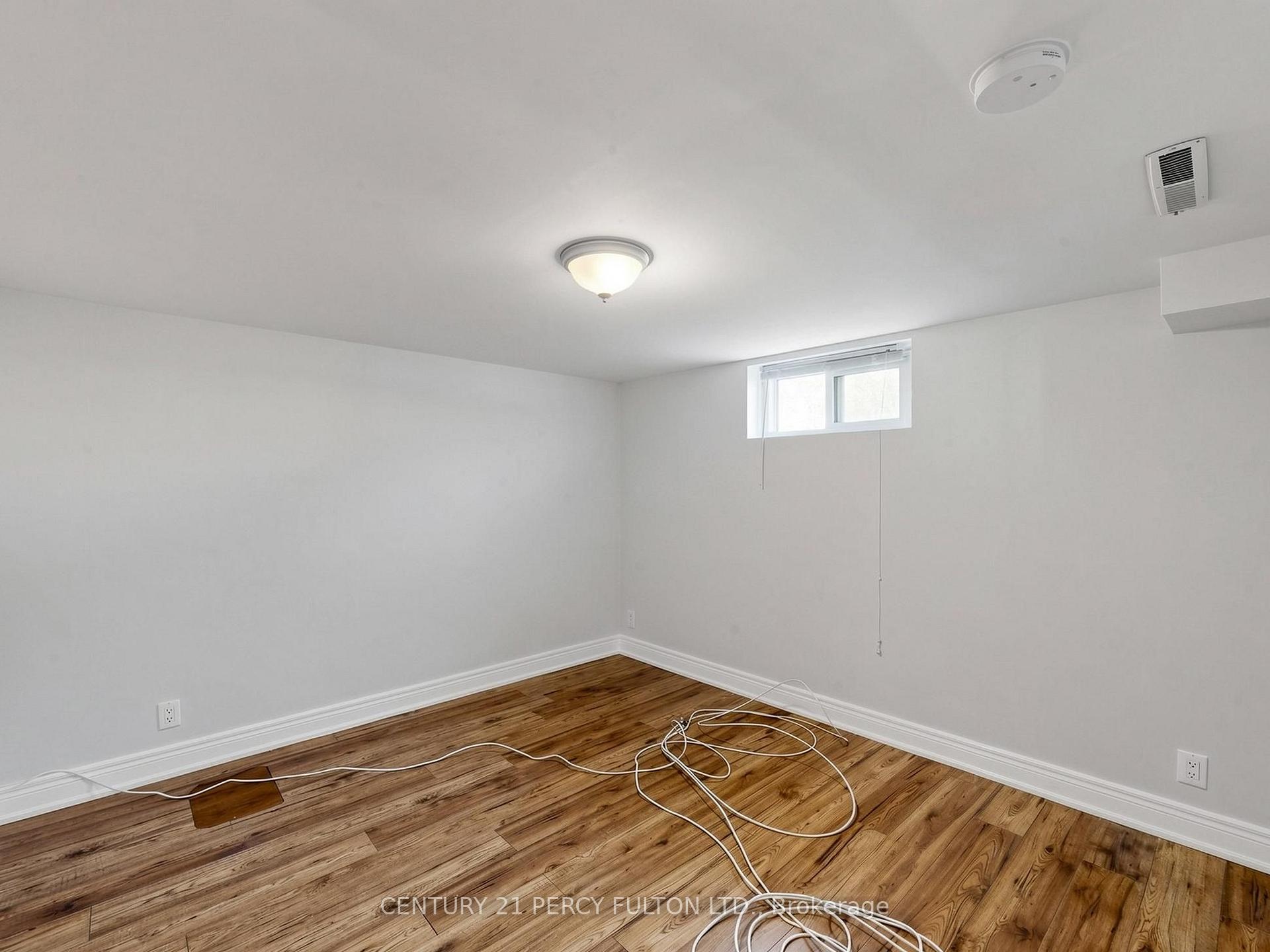 Photo 36 of 25 Kenwood Crescent, Hamilton, Huntington — HOMEH