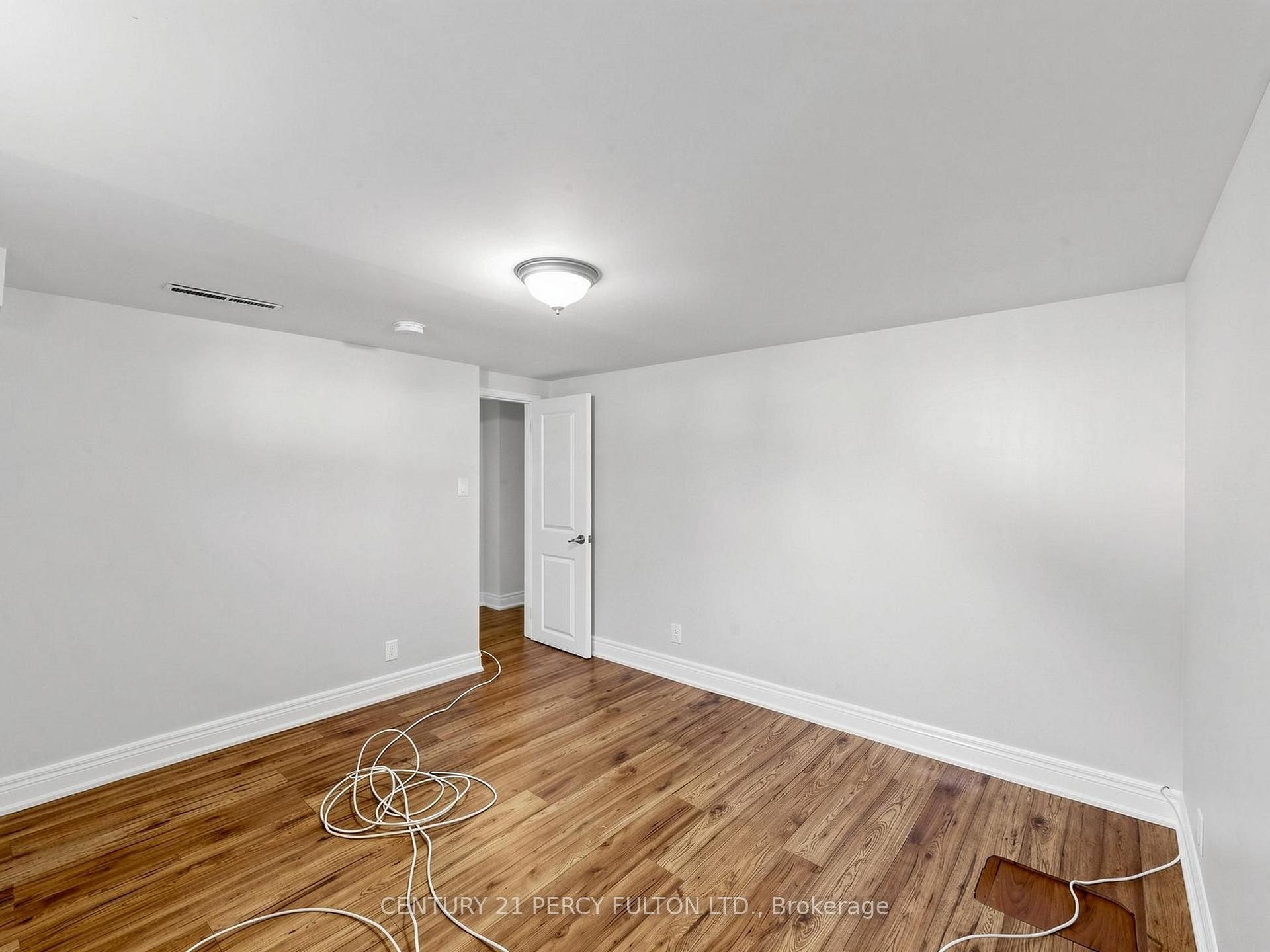 Photo 39 of 25 Kenwood Crescent, Hamilton, Huntington — HOMEH