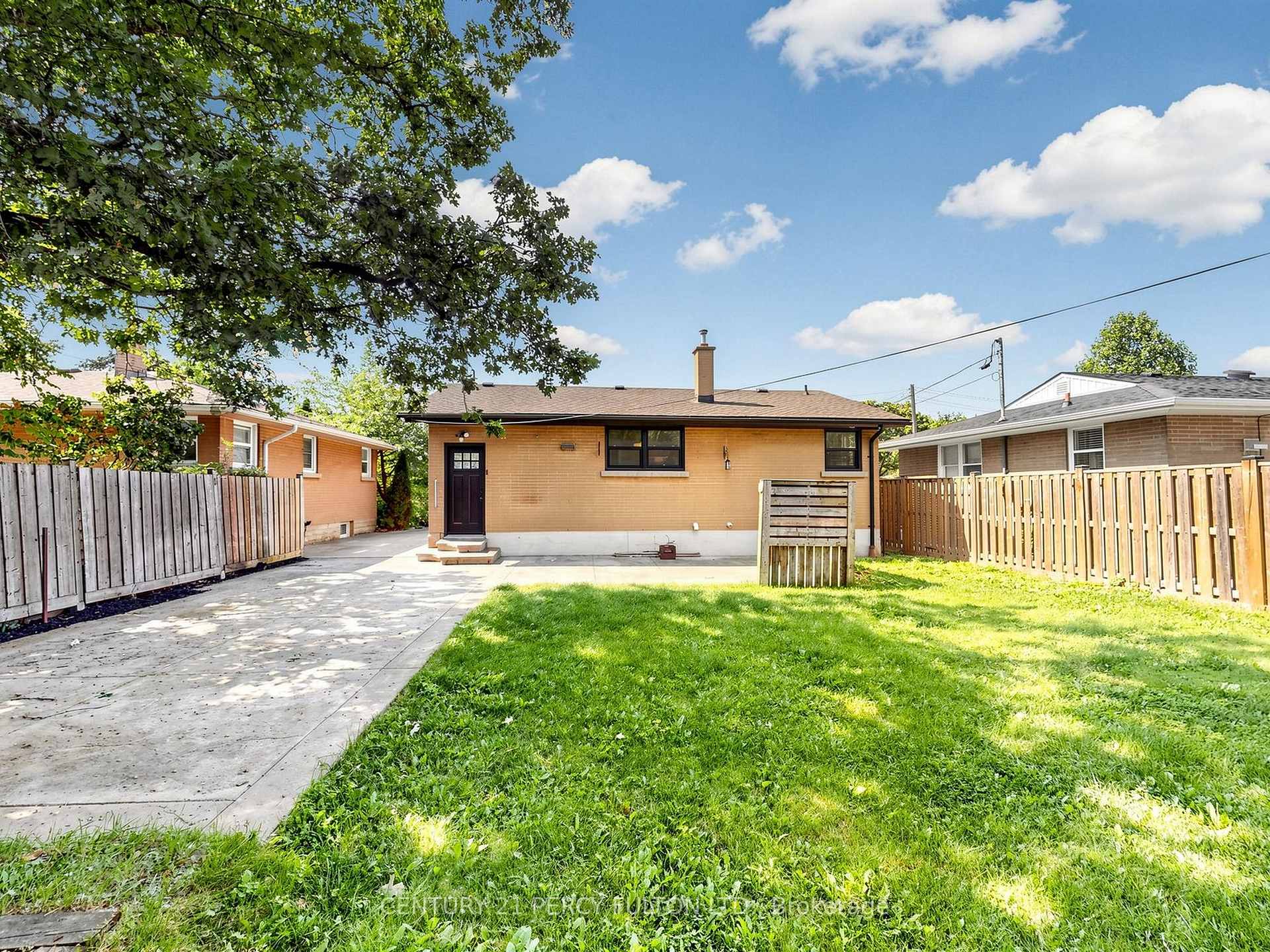 Photo 45 of 25 Kenwood Crescent, Hamilton, Huntington — HOMEH