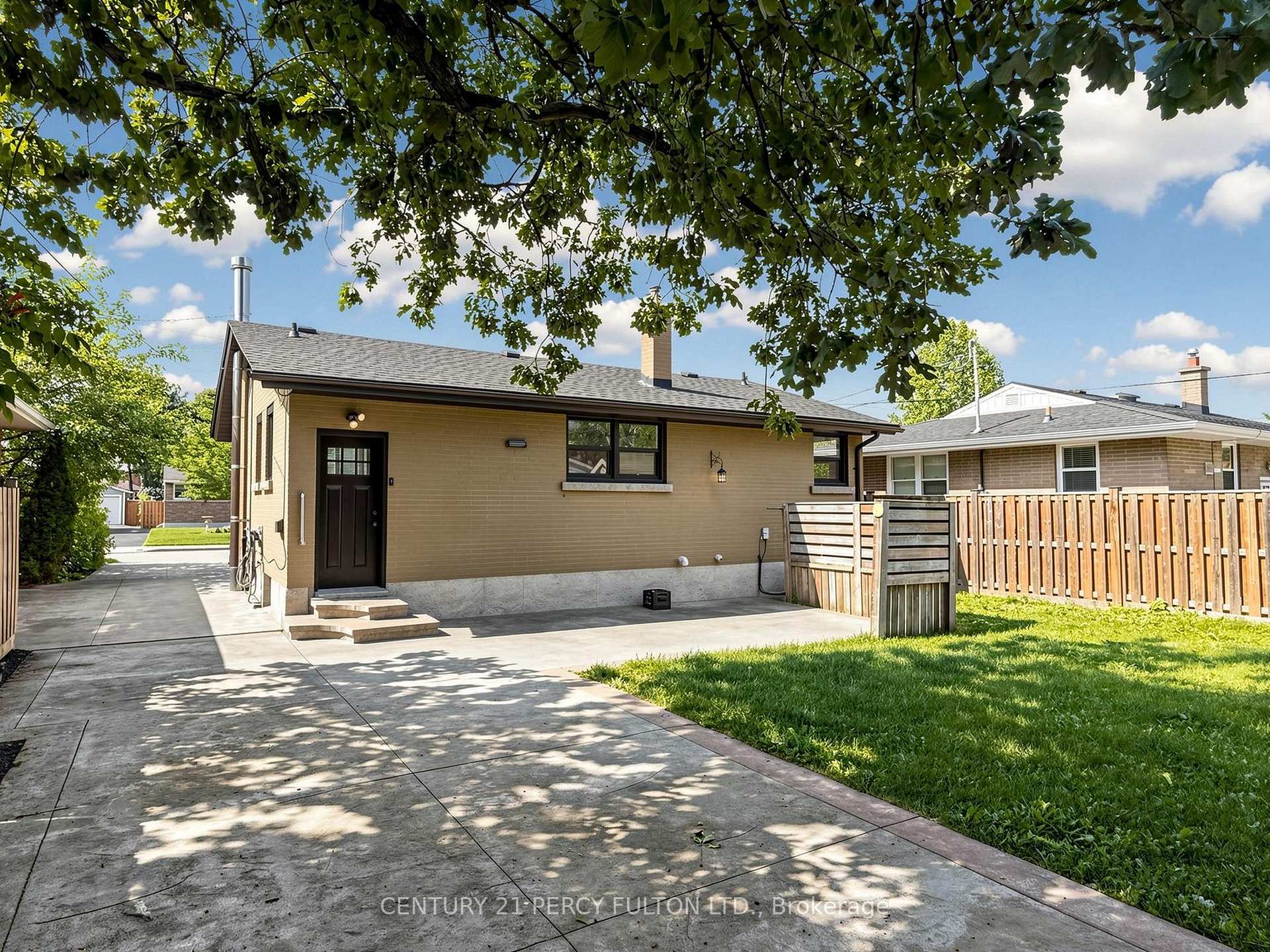 Photo 48 of 25 Kenwood Crescent, Hamilton, Huntington — HOMEH