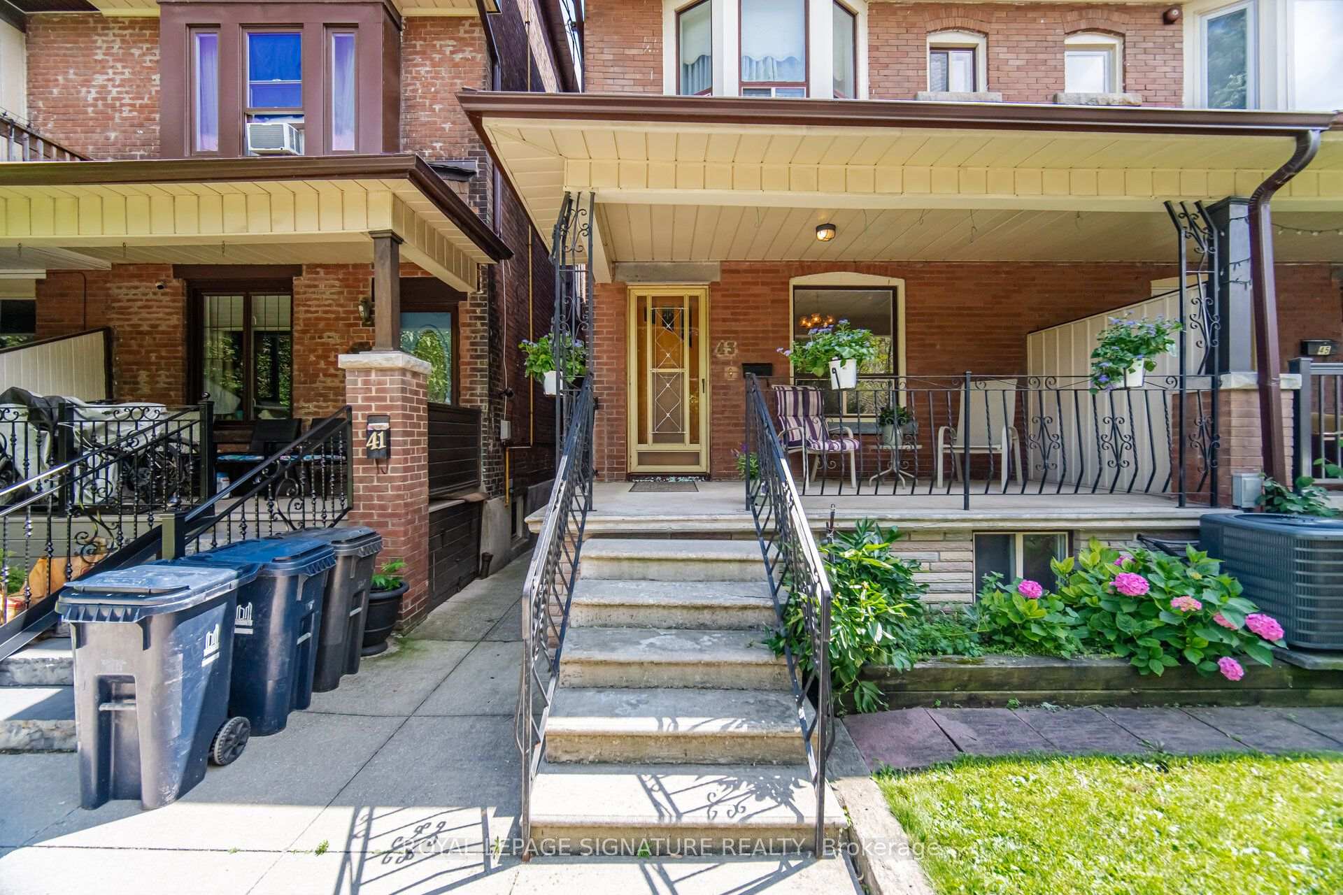 Photo 3 of 43 Marchmount Road, Toronto, Wychwood — HOMEH