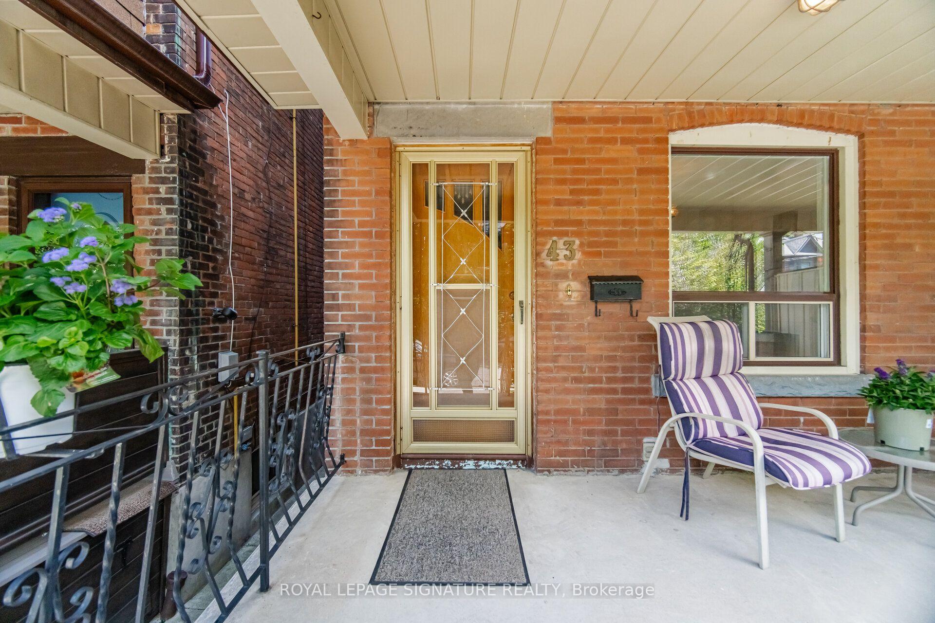 Photo 5 of 43 Marchmount Road, Toronto, Wychwood — HOMEH