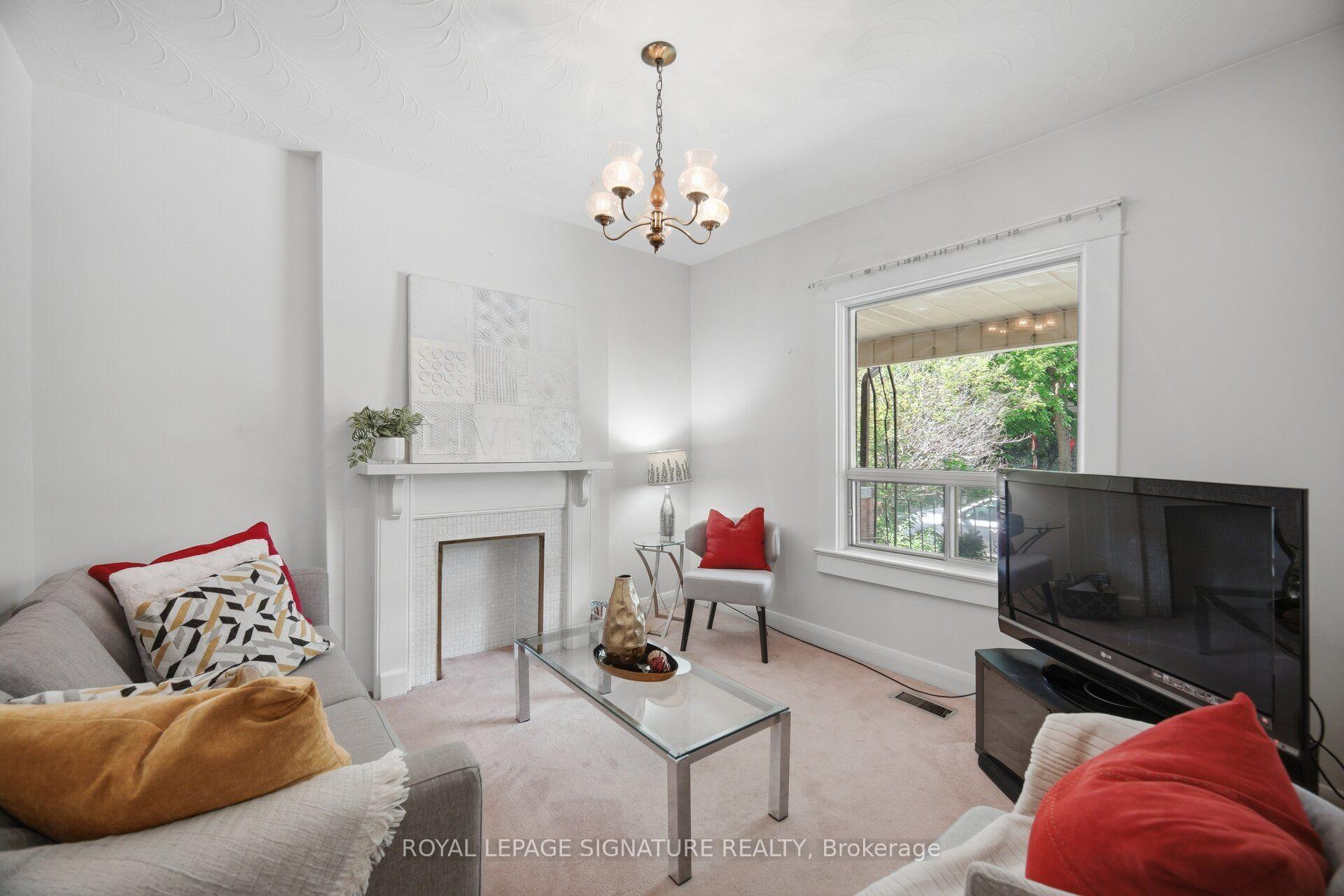 Photo 10 of 43 Marchmount Road, Toronto, Wychwood — HOMEH