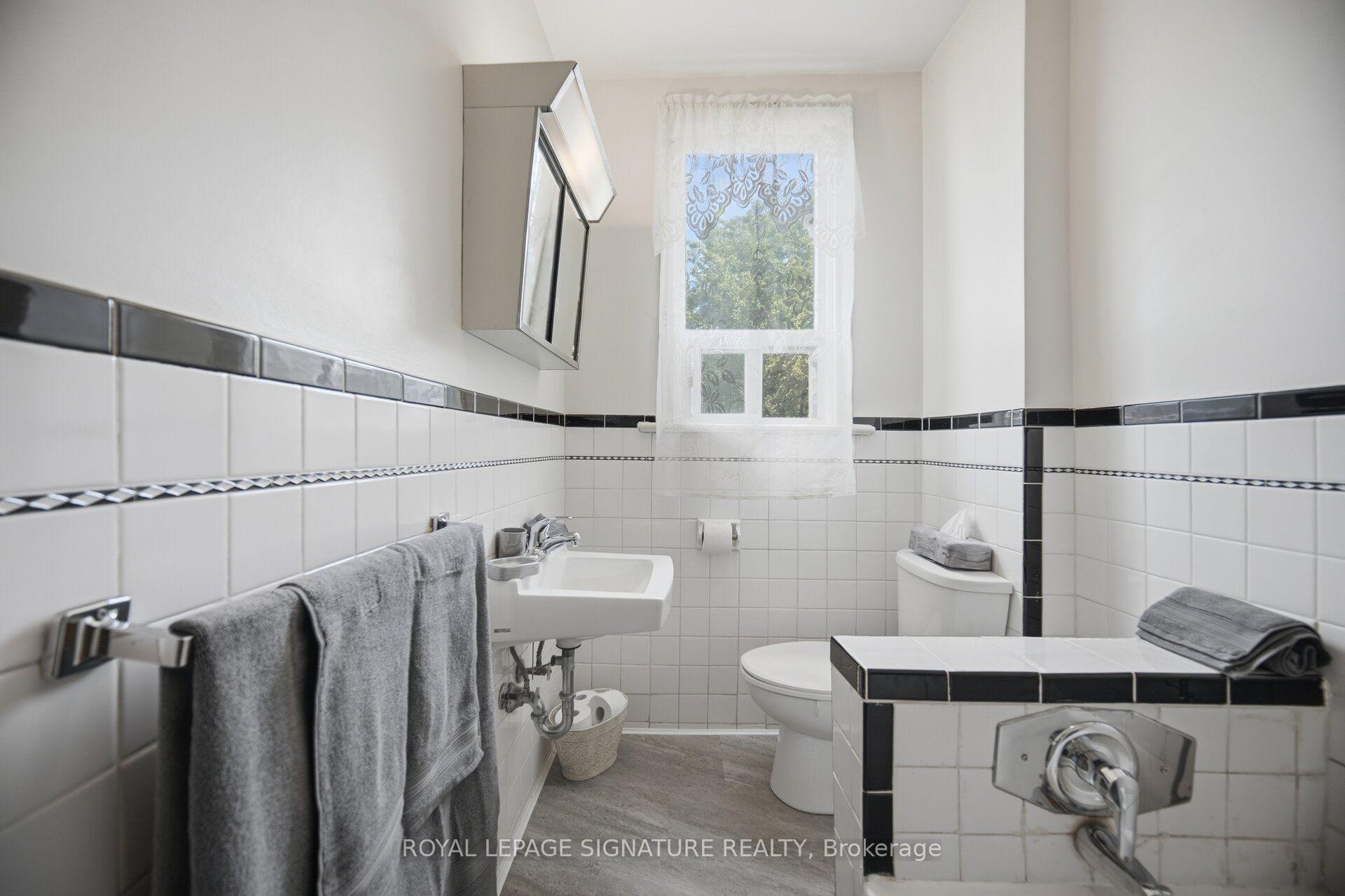 Photo 30 of 43 Marchmount Road, Toronto, Wychwood — HOMEH