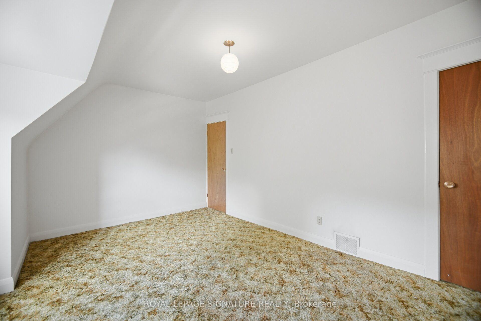 Photo 36 of 43 Marchmount Road, Toronto, Wychwood — HOMEH