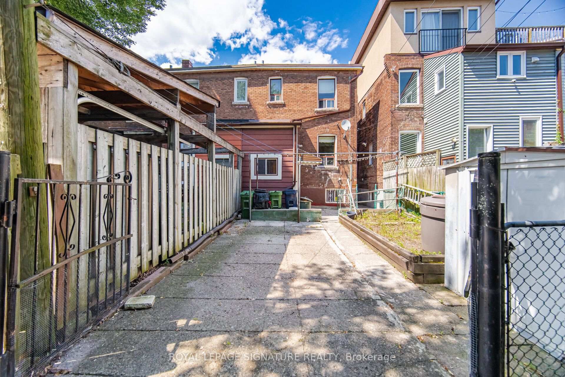 Photo 46 of 43 Marchmount Road, Toronto, Wychwood — HOMEH