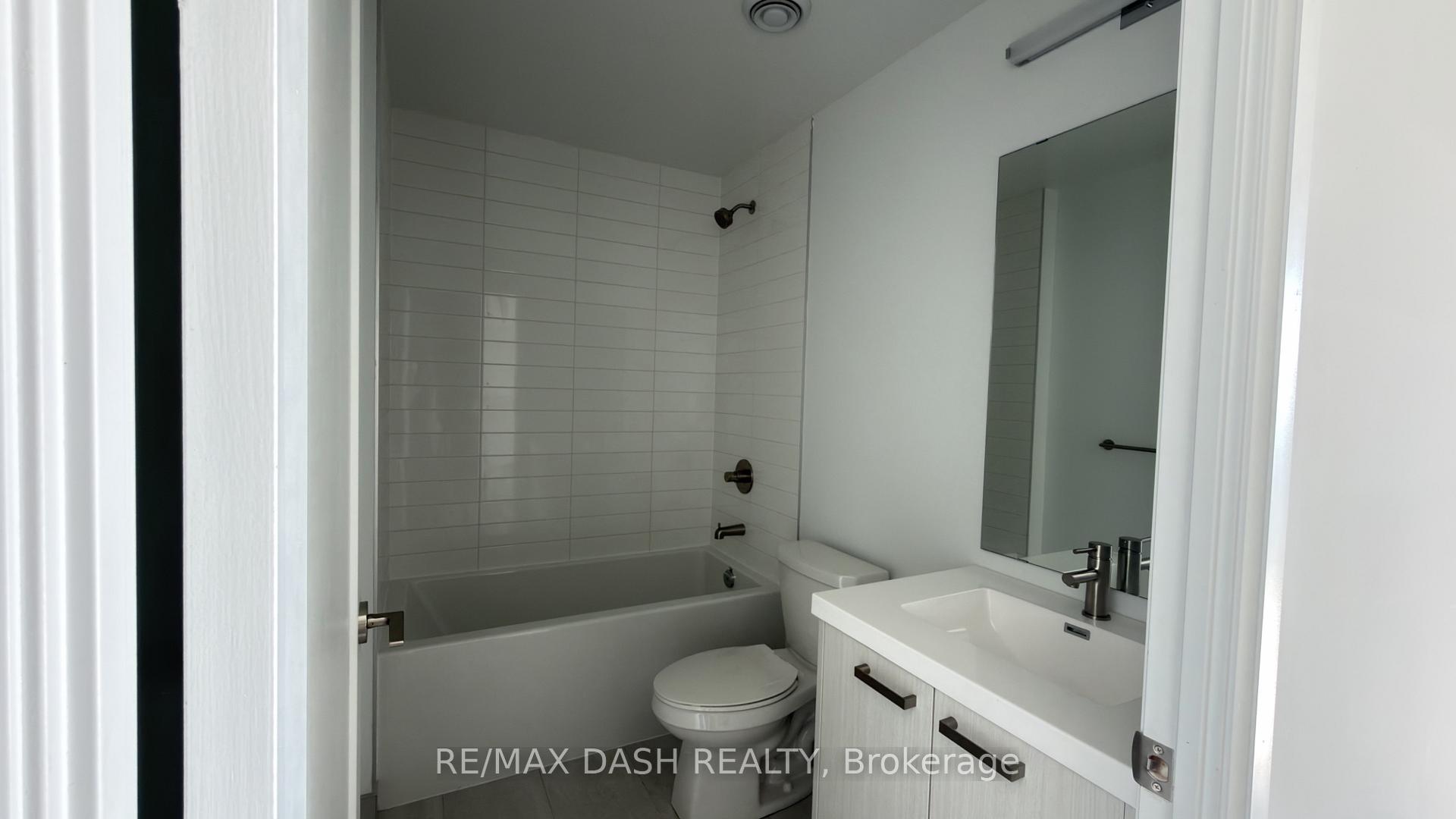 Photo 8 of Unit 3702, 20 Soudan Avenue, Toronto, Mount Pleasant West — HOMEH