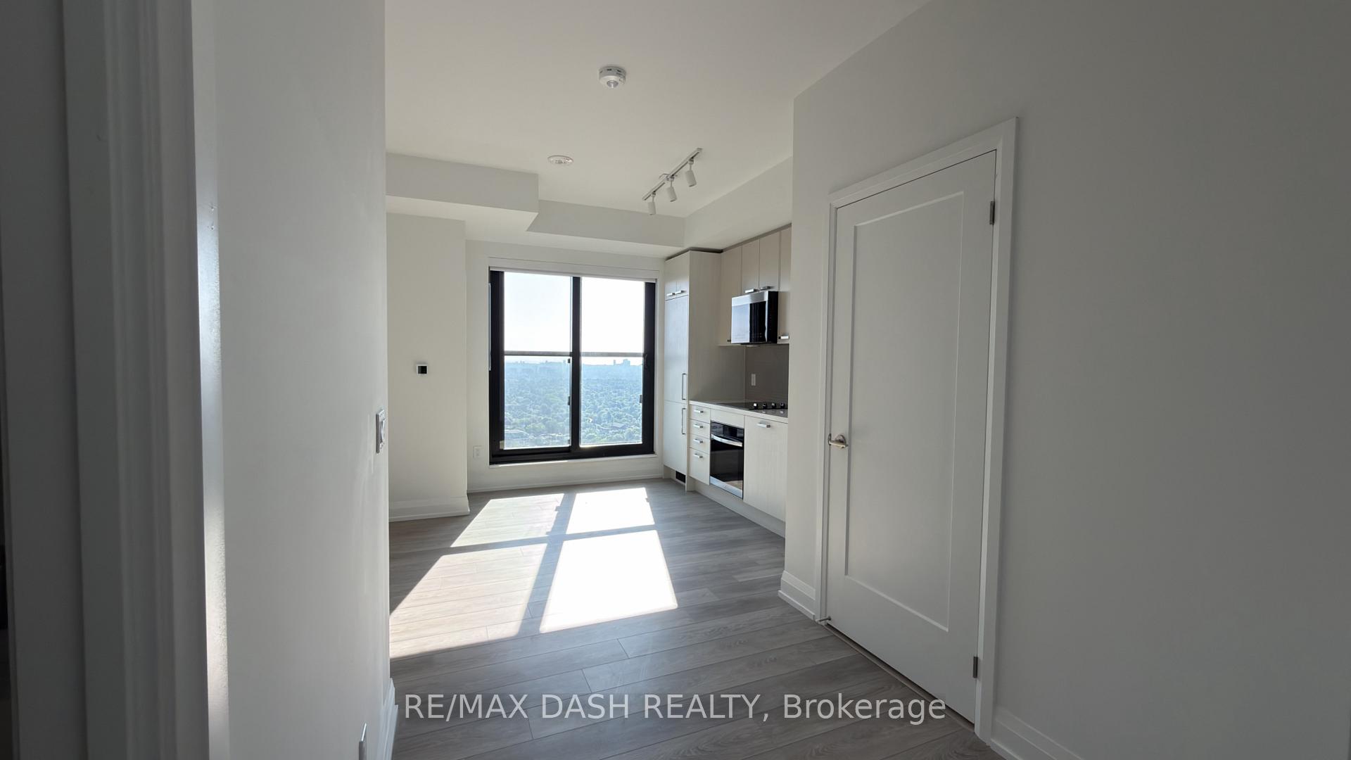 Photo 9 of Unit 3702, 20 Soudan Avenue, Toronto, Mount Pleasant West — HOMEH