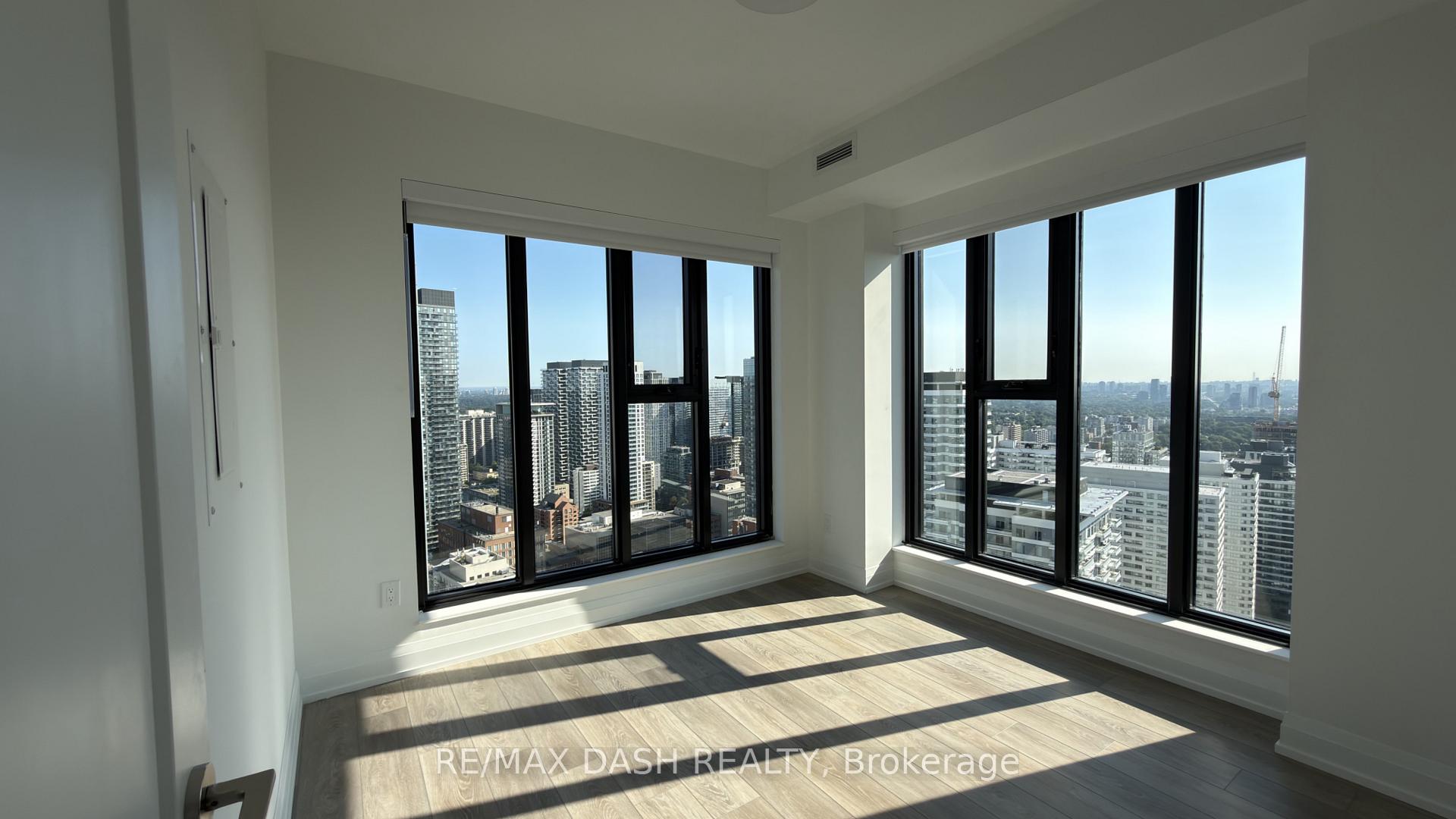 Photo 14 of Unit 3702, 20 Soudan Avenue, Toronto, Mount Pleasant West — HOMEH