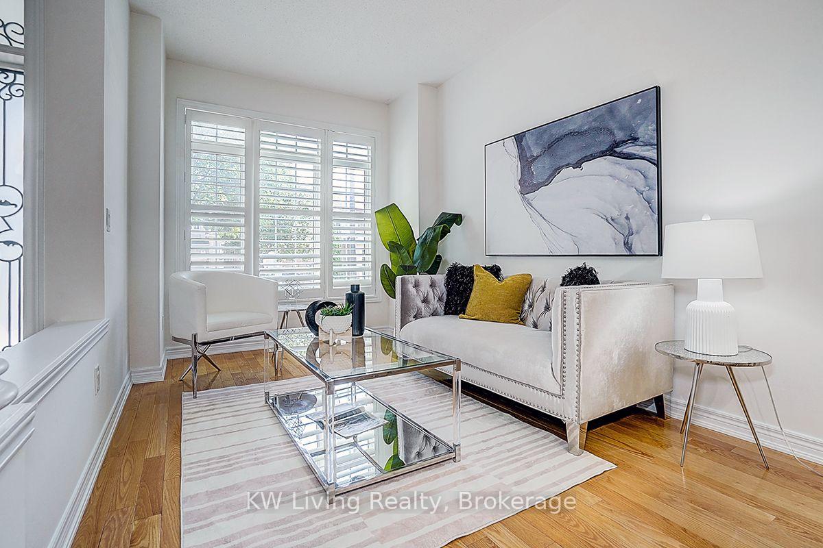 Photo 6 of 16 Florelle Drive, Markham, Wismer — HOMEH