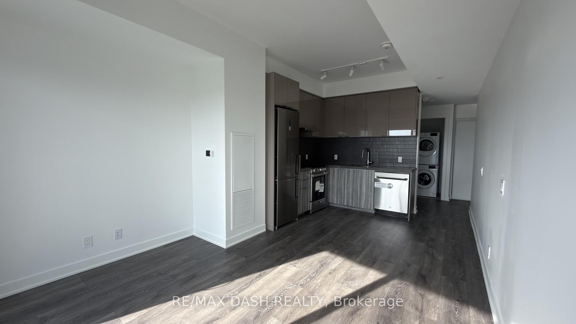 Photo 14 of Unit 2316, 6 Flavelle Trail, Vaughan, Steeles West Industrial — HOMEH