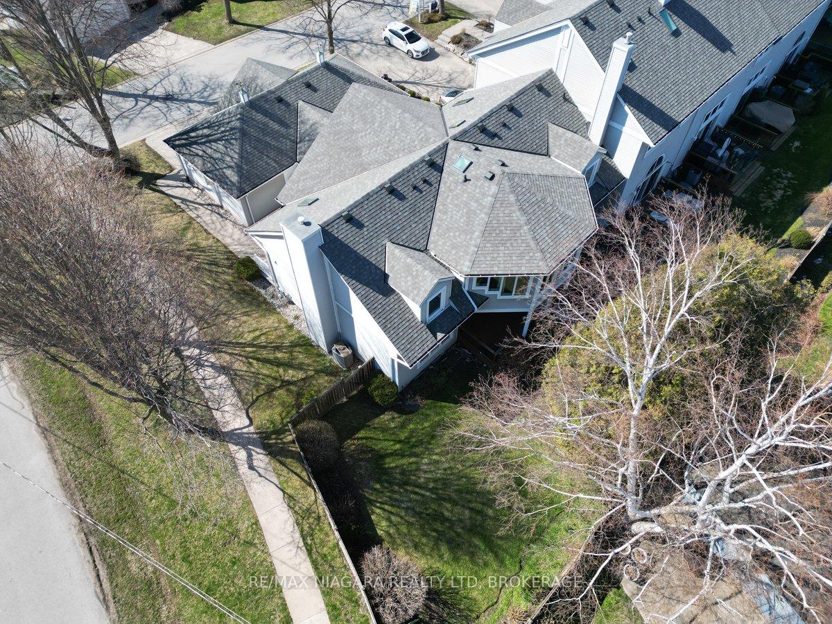 Photo 11 of Unit 23, 5 Lakeside Drive W, St. Catharines, Port Weller — HOMEH