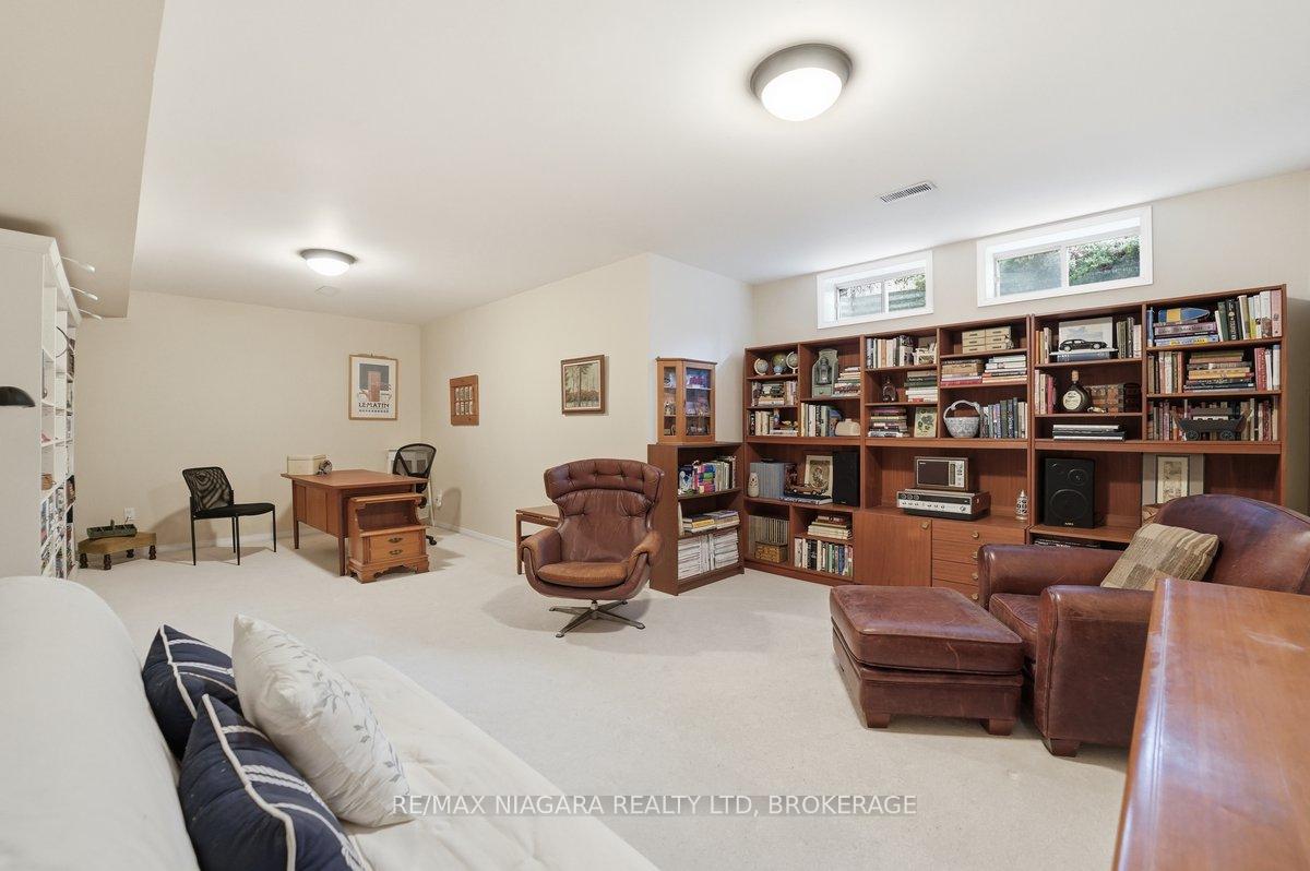 Photo 37 of Unit 23, 5 Lakeside Drive W, St. Catharines, Port Weller — HOMEH