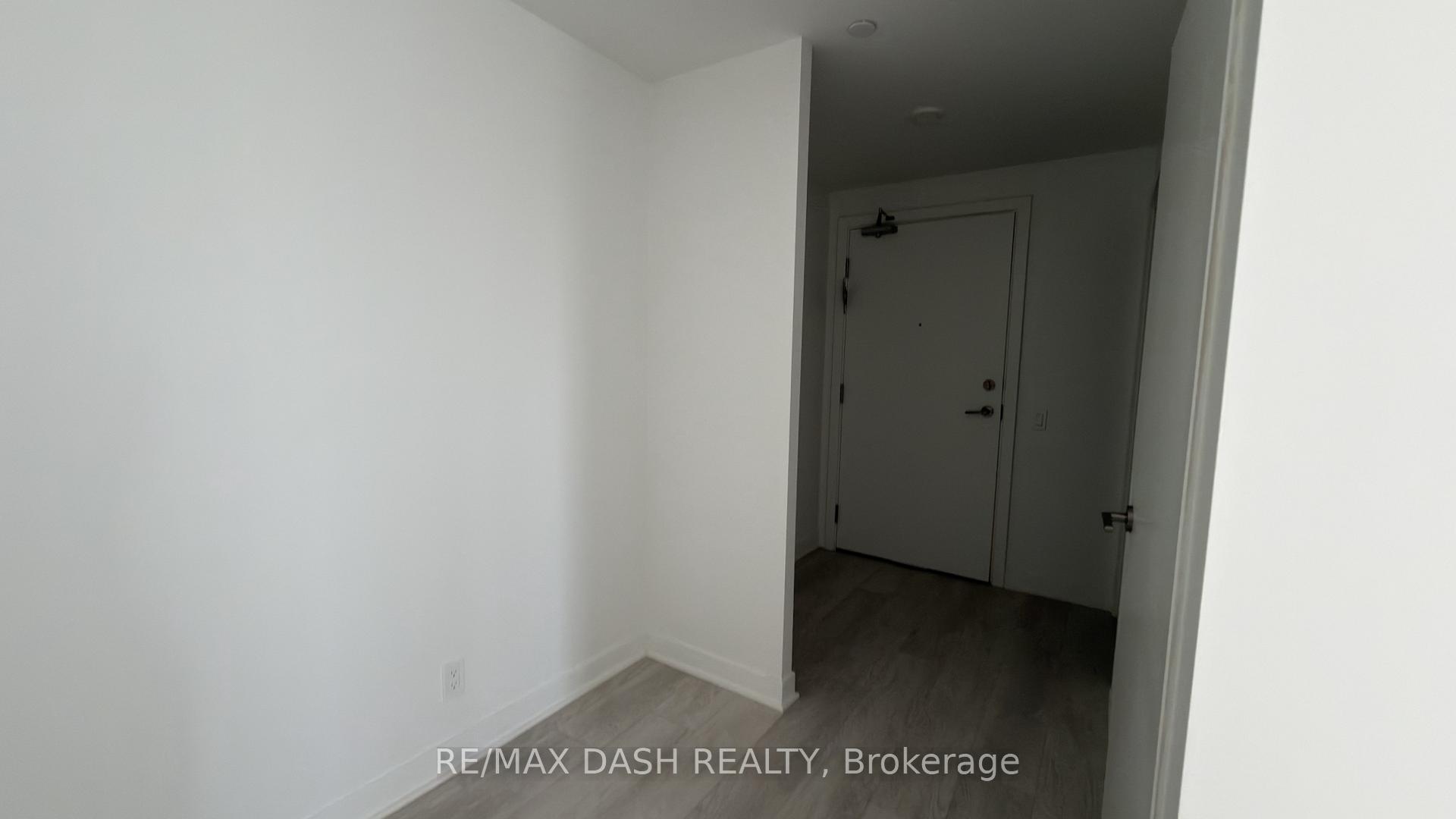 Photo 9 of Unit 802, 10 Flavelle Trail, Vaughan, Steeles West Industrial — HOMEH