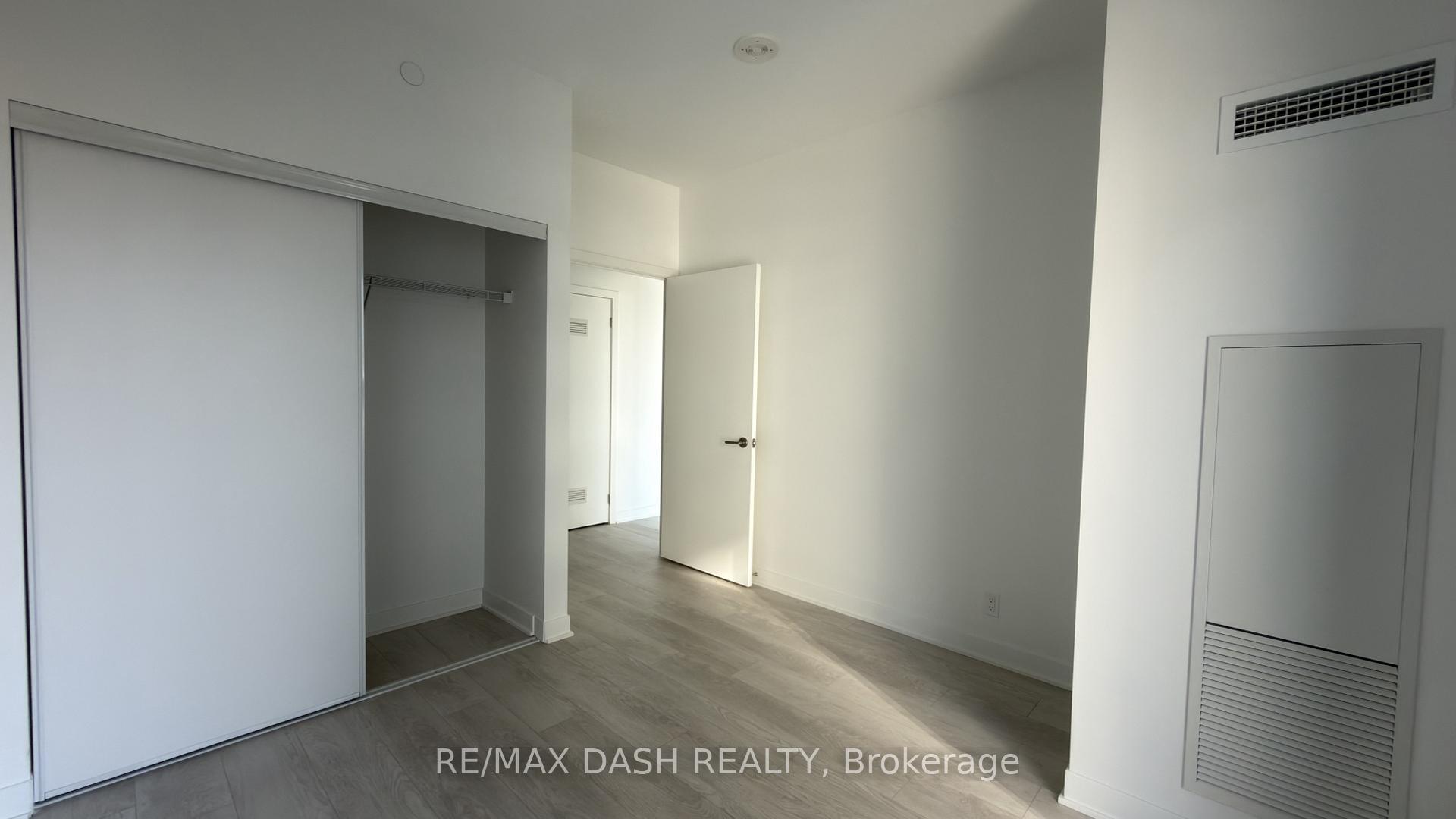 Photo 11 of Unit 802, 10 Flavelle Trail, Vaughan, Steeles West Industrial — HOMEH
