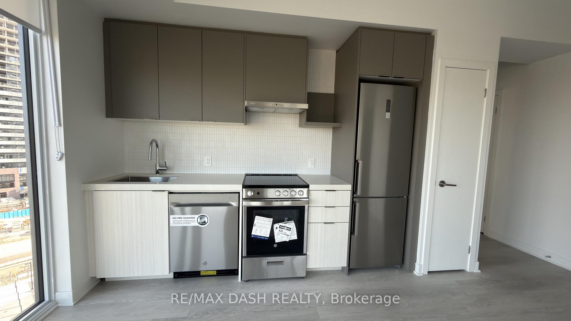 Photo 15 of Unit 802, 10 Flavelle Trail, Vaughan, Steeles West Industrial — HOMEH
