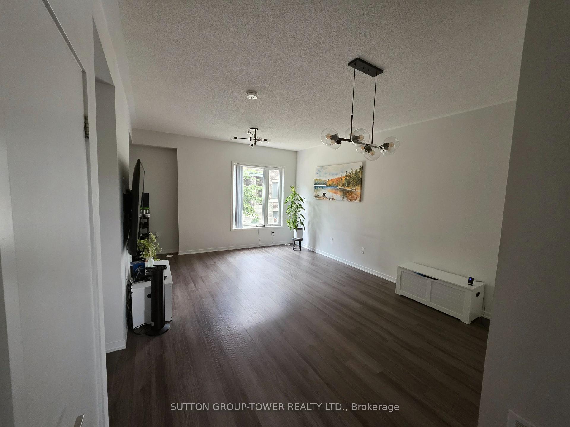 Photo 4 of Unit 157, 225 Birmingham Street, Etobicoke, New Toronto — HOMEH