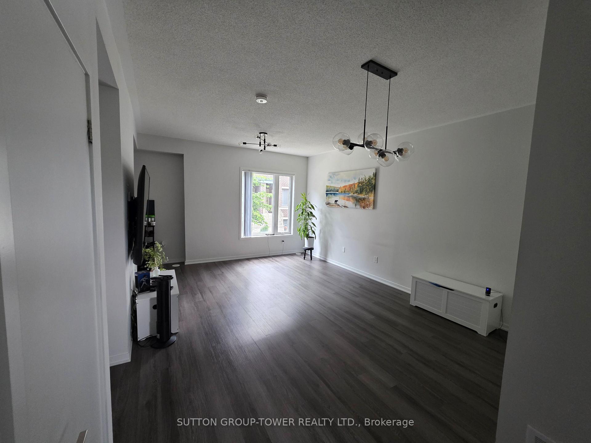 Photo 5 of Unit 157, 225 Birmingham Street, Etobicoke, New Toronto — HOMEH