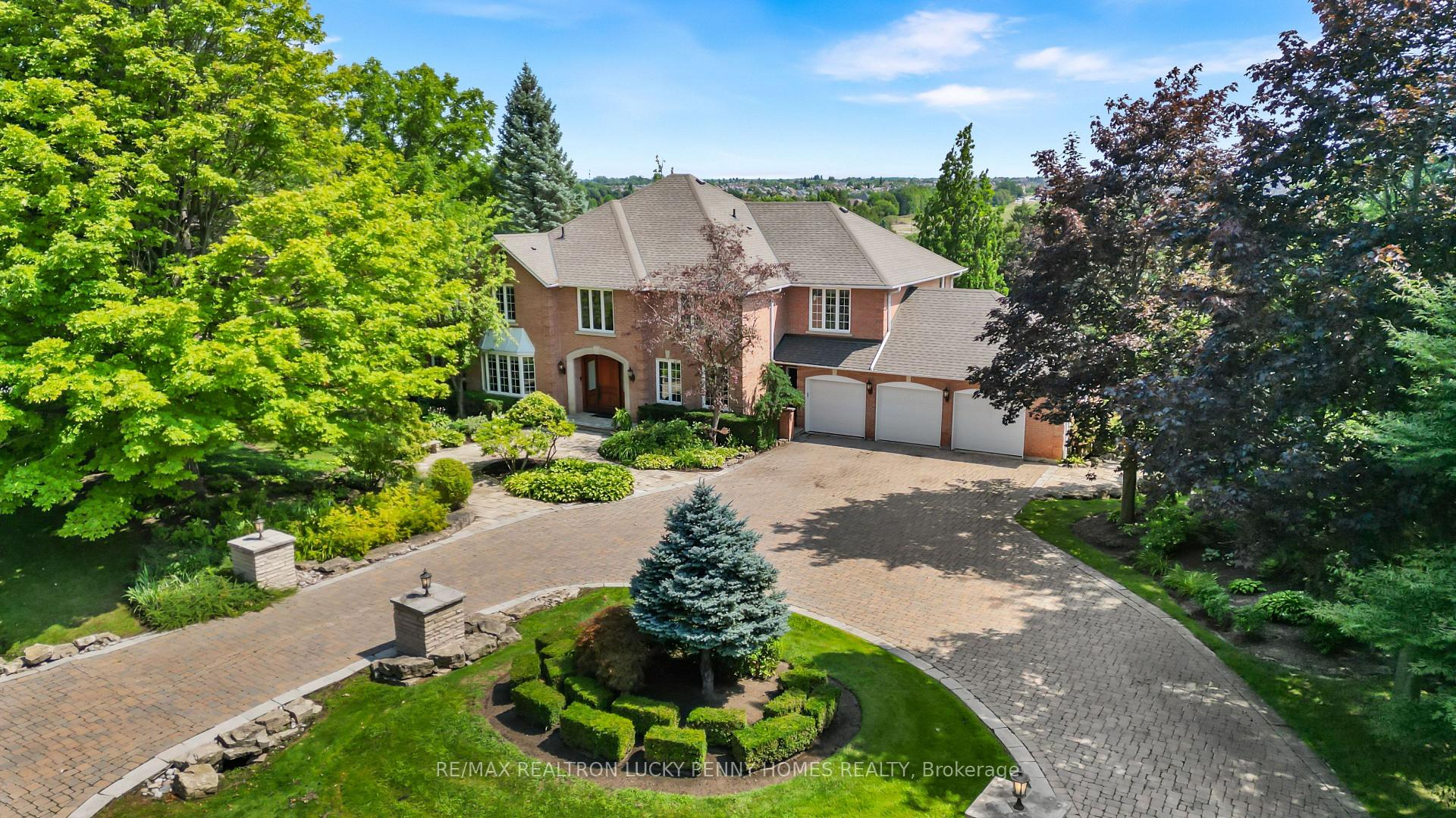 Photo 1 of 27 Glenridge Drive, Markham, Devil's Elbow — HOMEH