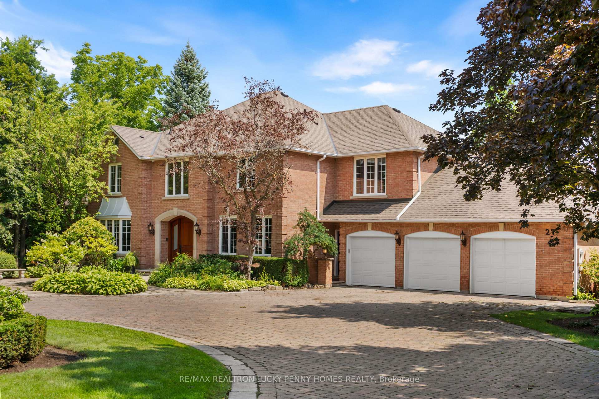 Photo 3 of 27 Glenridge Drive, Markham, Devil's Elbow — HOMEH
