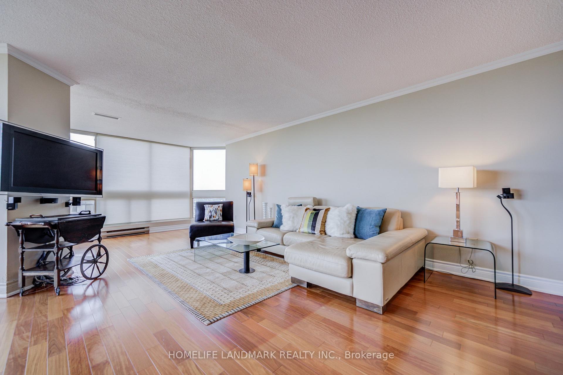 Photo 10 of Unit PH 05, 10 Kenneth Avenue, North York, Willowdale East — HOMEH