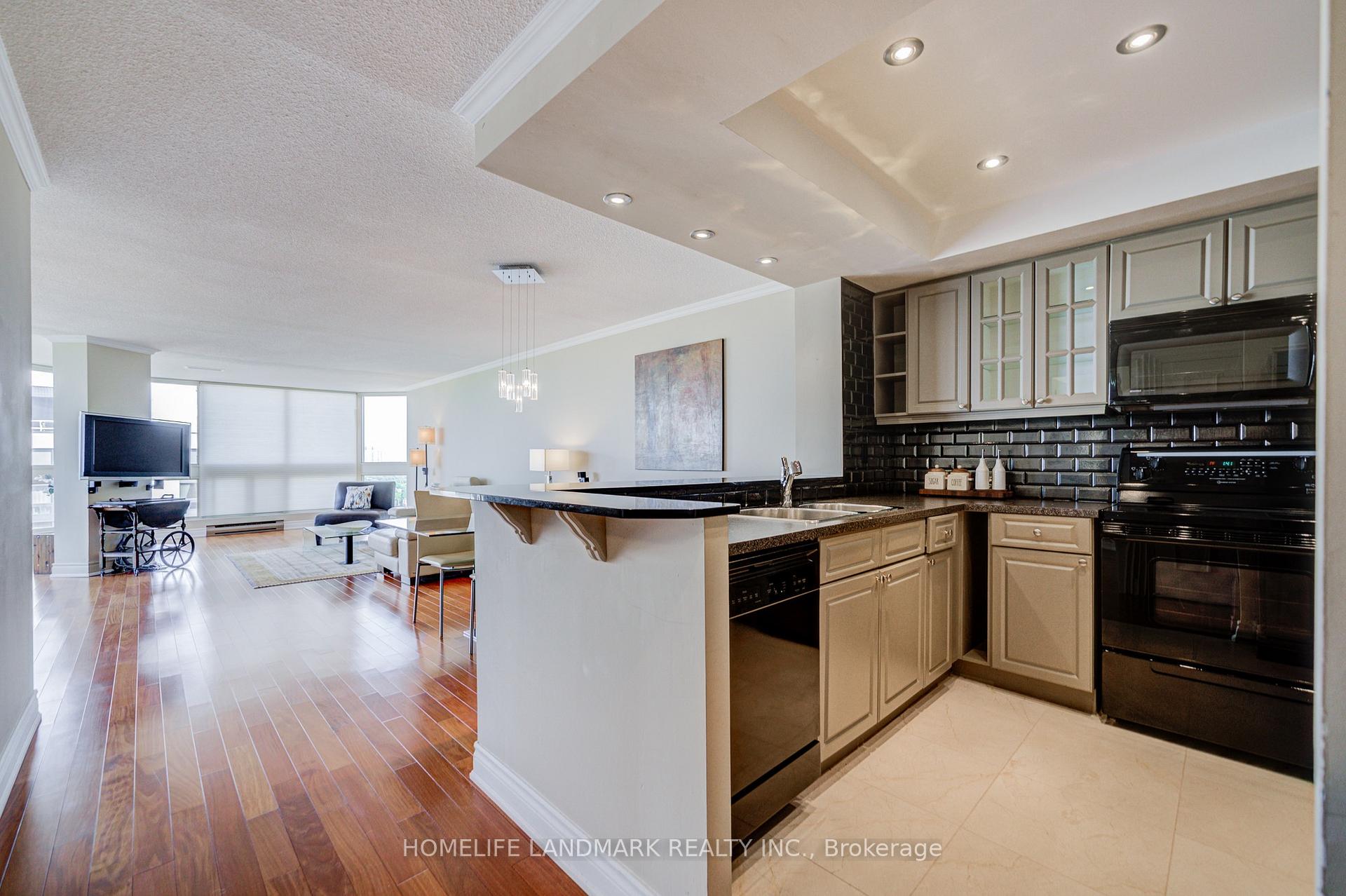 Photo 19 of Unit PH 05, 10 Kenneth Avenue, North York, Willowdale East — HOMEH