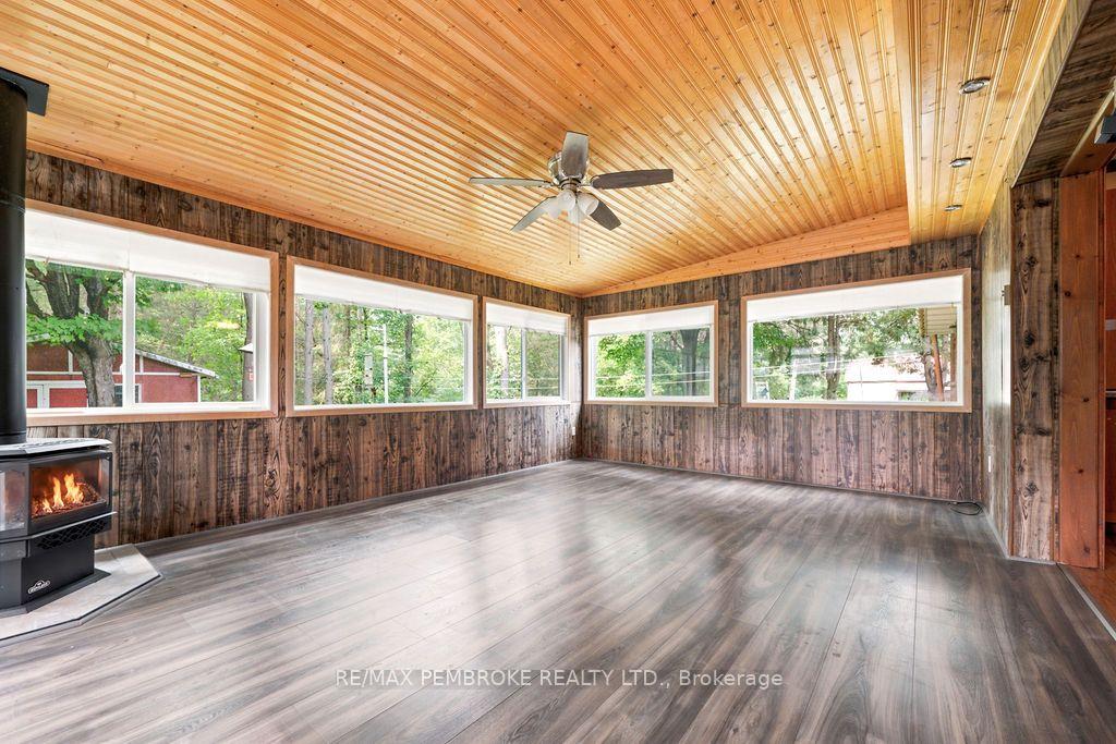 Photo 19 of 20 Meadowbrook Drive, Laurentian Valley, Laurentian Valley — HOMEH