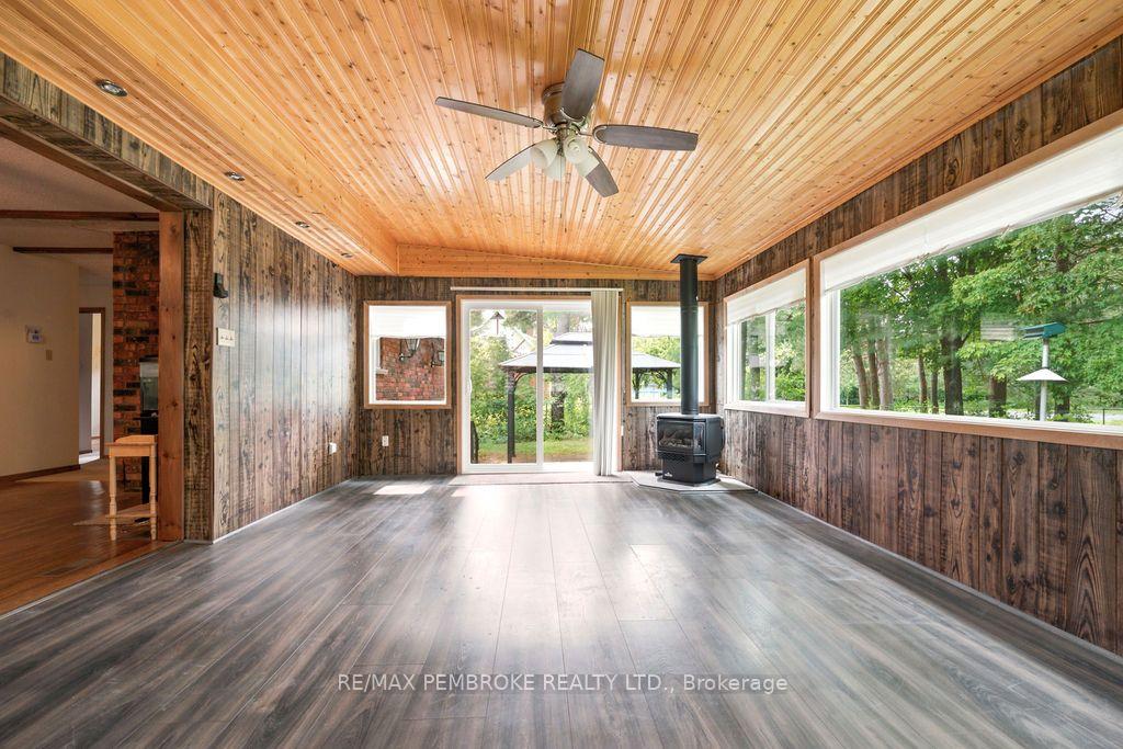 Photo 20 of 20 Meadowbrook Drive, Laurentian Valley, Laurentian Valley — HOMEH