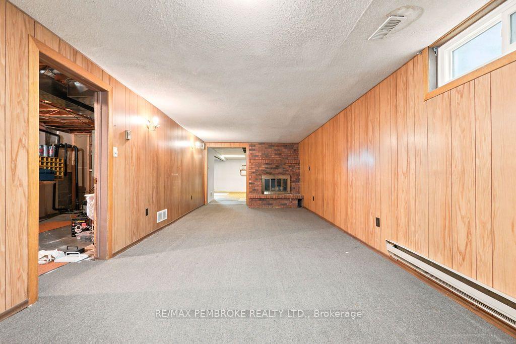 Photo 27 of 20 Meadowbrook Drive, Laurentian Valley, Laurentian Valley — HOMEH