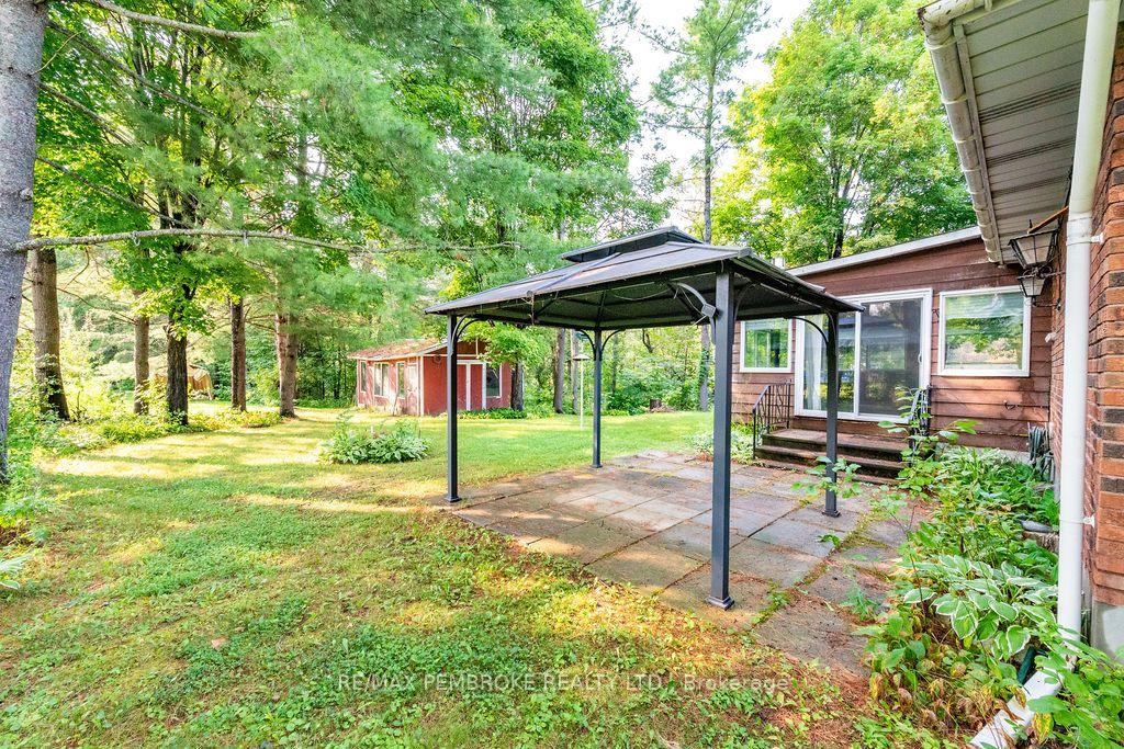 Photo 33 of 20 Meadowbrook Drive, Laurentian Valley, Laurentian Valley — HOMEH