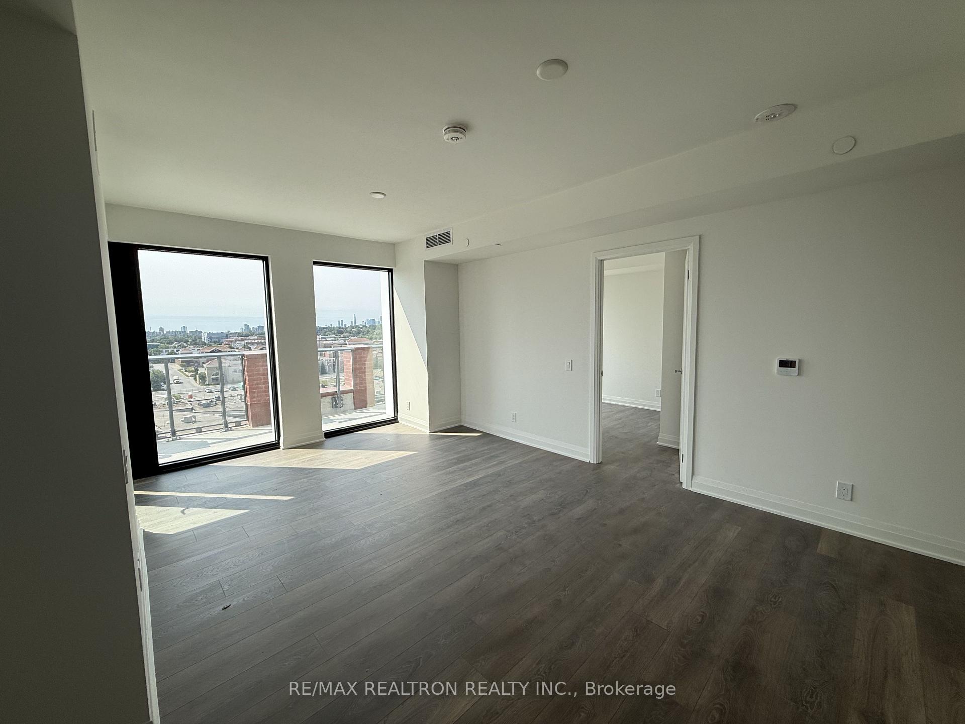 Photo 8 of Unit 910, 25 Frederick Todd Way, Toronto, Thorncliffe Park — HOMEH