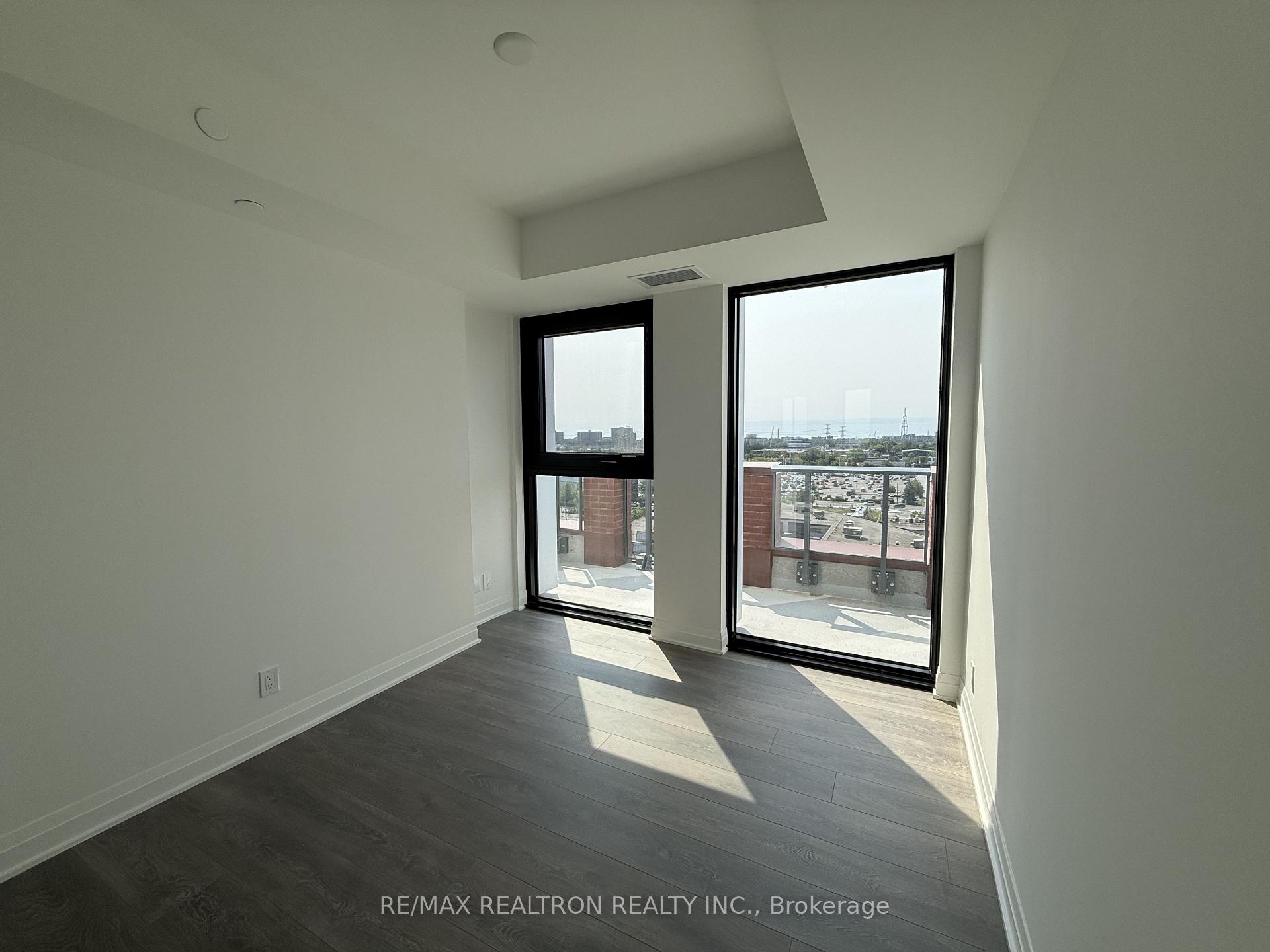 Photo 10 of Unit 910, 25 Frederick Todd Way, Toronto, Thorncliffe Park — HOMEH