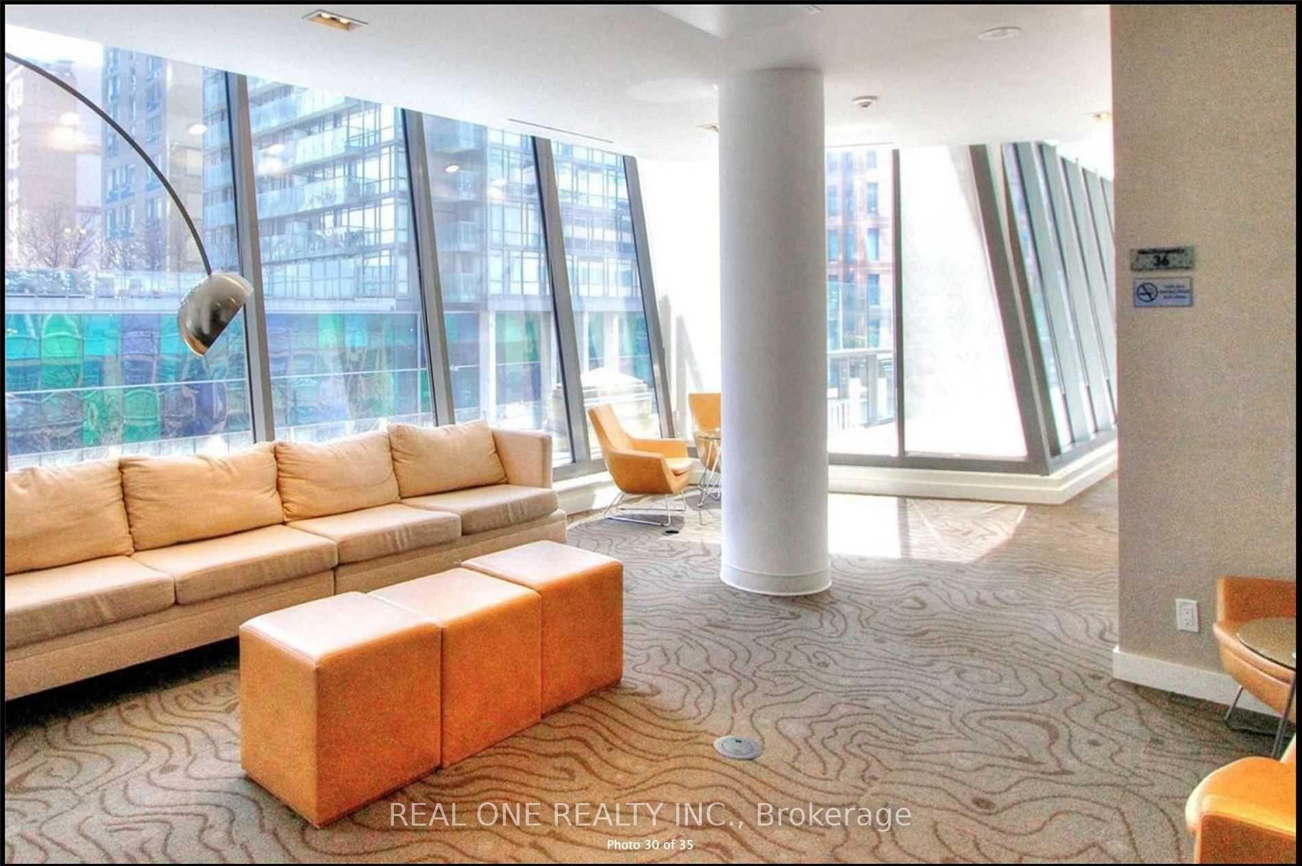 Photo 6 of Unit 3703, 832 Bay Street, Toronto, Bay Street Corridor — HOMEH