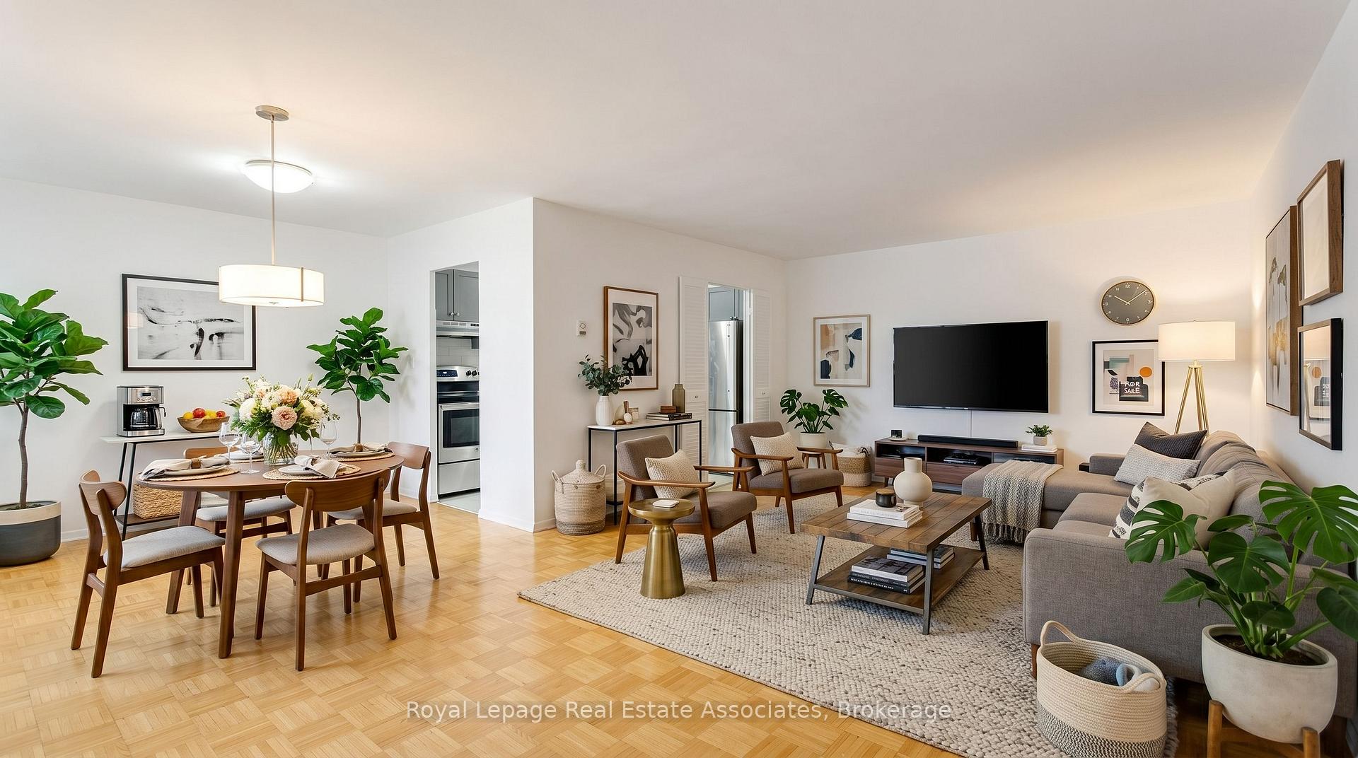 Photo 3 of Unit 1710, 5 Massey Square, Toronto, Crescent Town — HOMEH