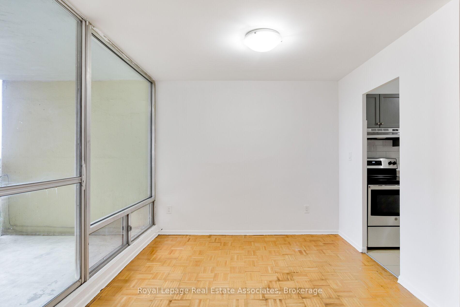 Photo 10 of Unit 1710, 5 Massey Square, Toronto, Crescent Town — HOMEH