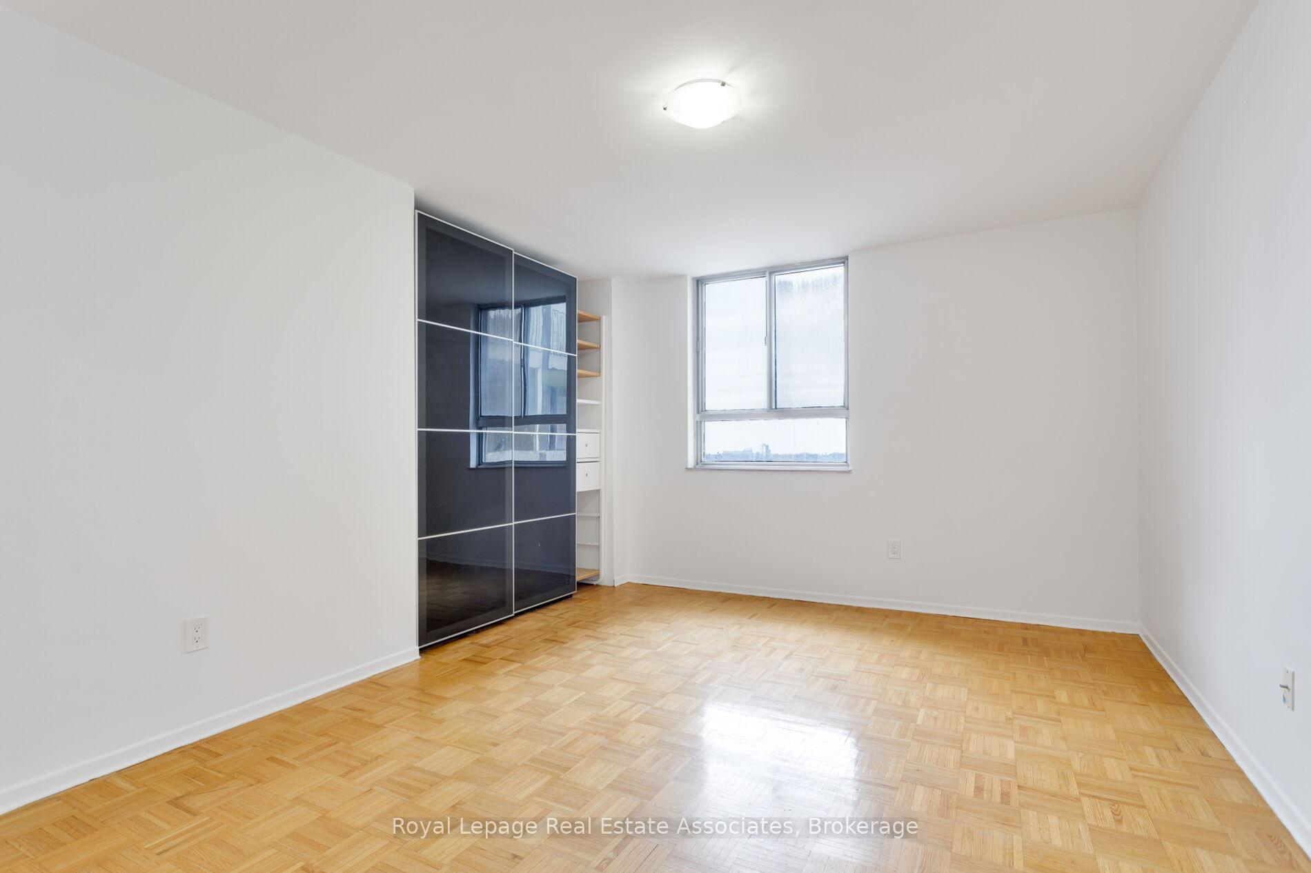 Photo 26 of Unit 1710, 5 Massey Square, Toronto, Crescent Town — HOMEH
