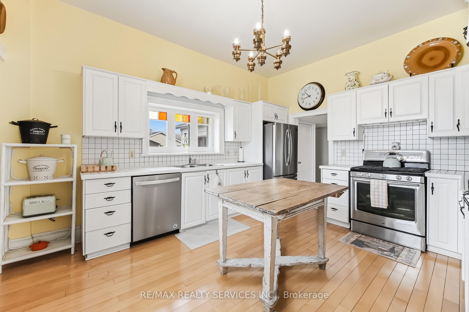 Photo 11 of 50 Havelock Street, Cobourg — HOMEH