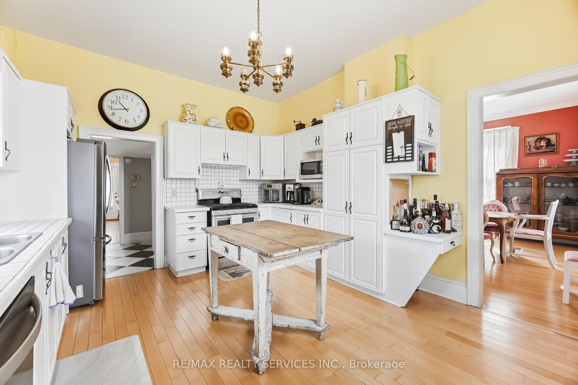 Photo 13 of 50 Havelock Street, Cobourg — HOMEH