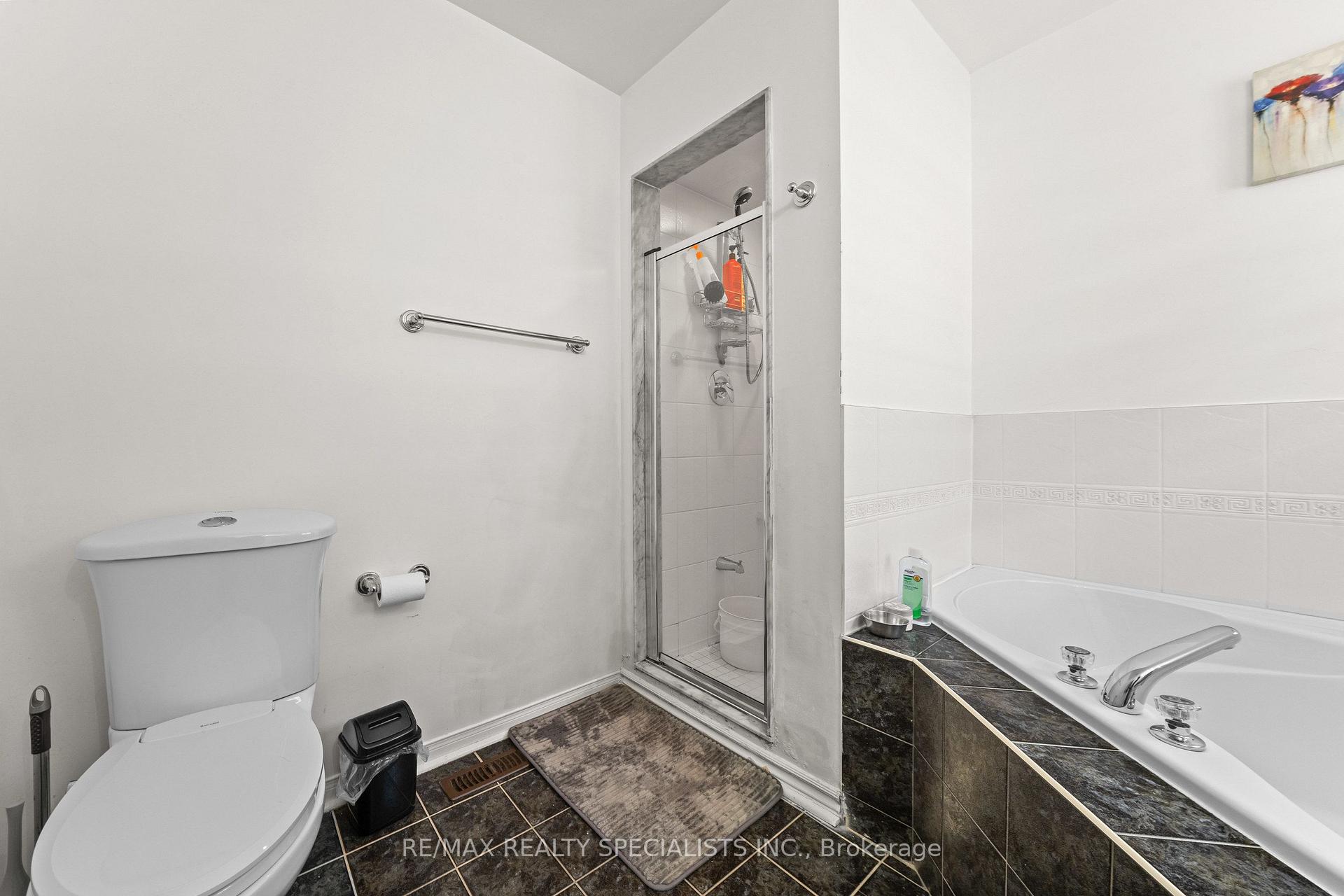 Photo 23 of 65 Ozner Court, Brampton, Fletcher's Meadow — HOMEH