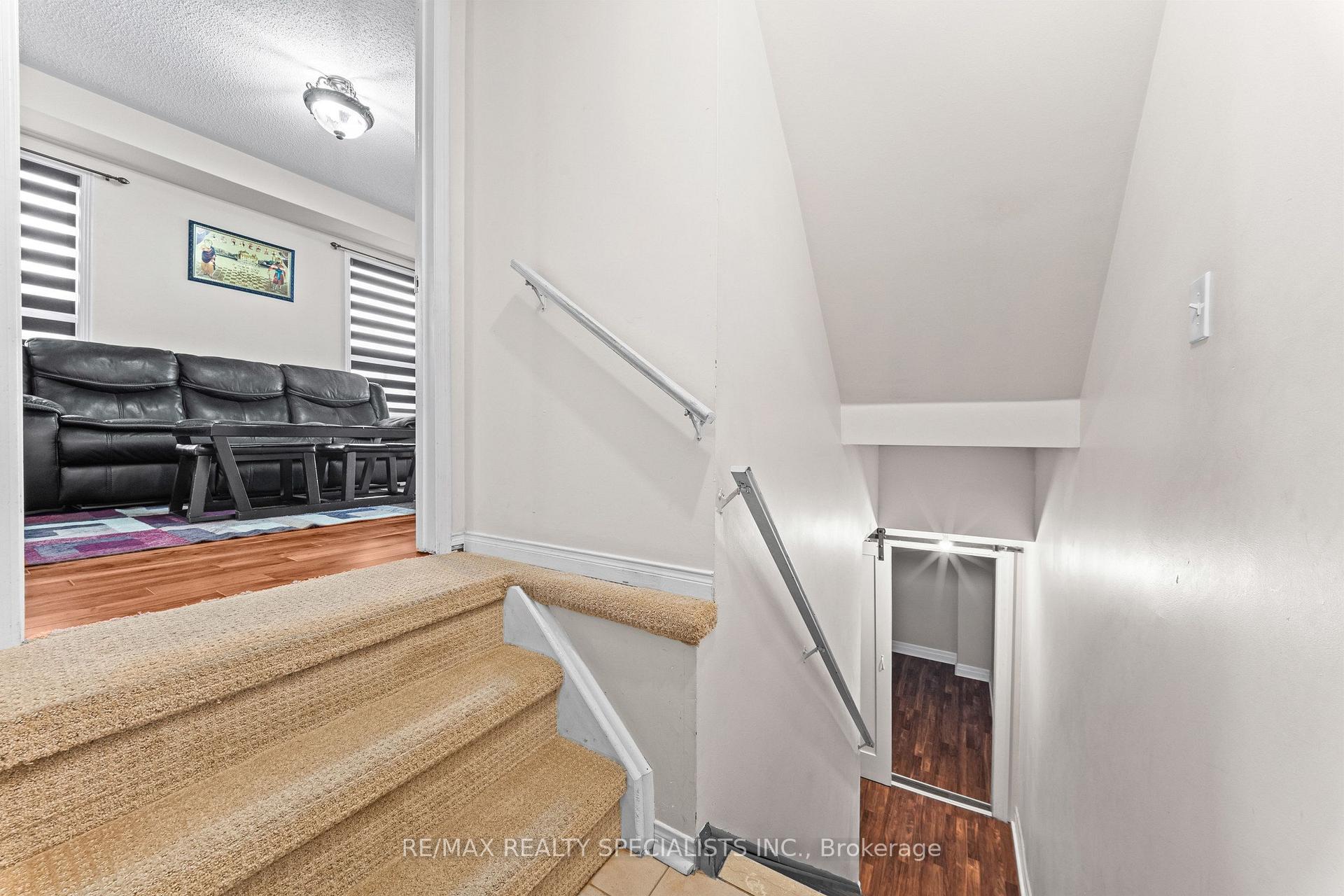 Photo 31 of 65 Ozner Court, Brampton, Fletcher's Meadow — HOMEH