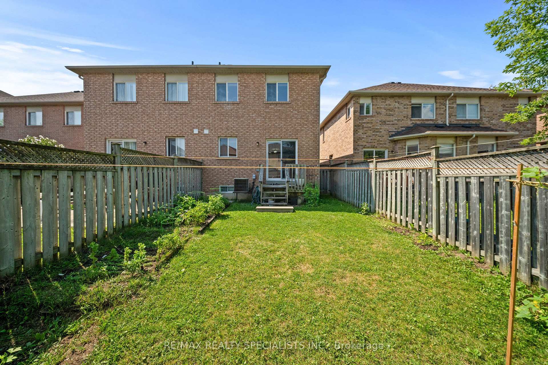 Photo 38 of 65 Ozner Court, Brampton, Fletcher's Meadow — HOMEH