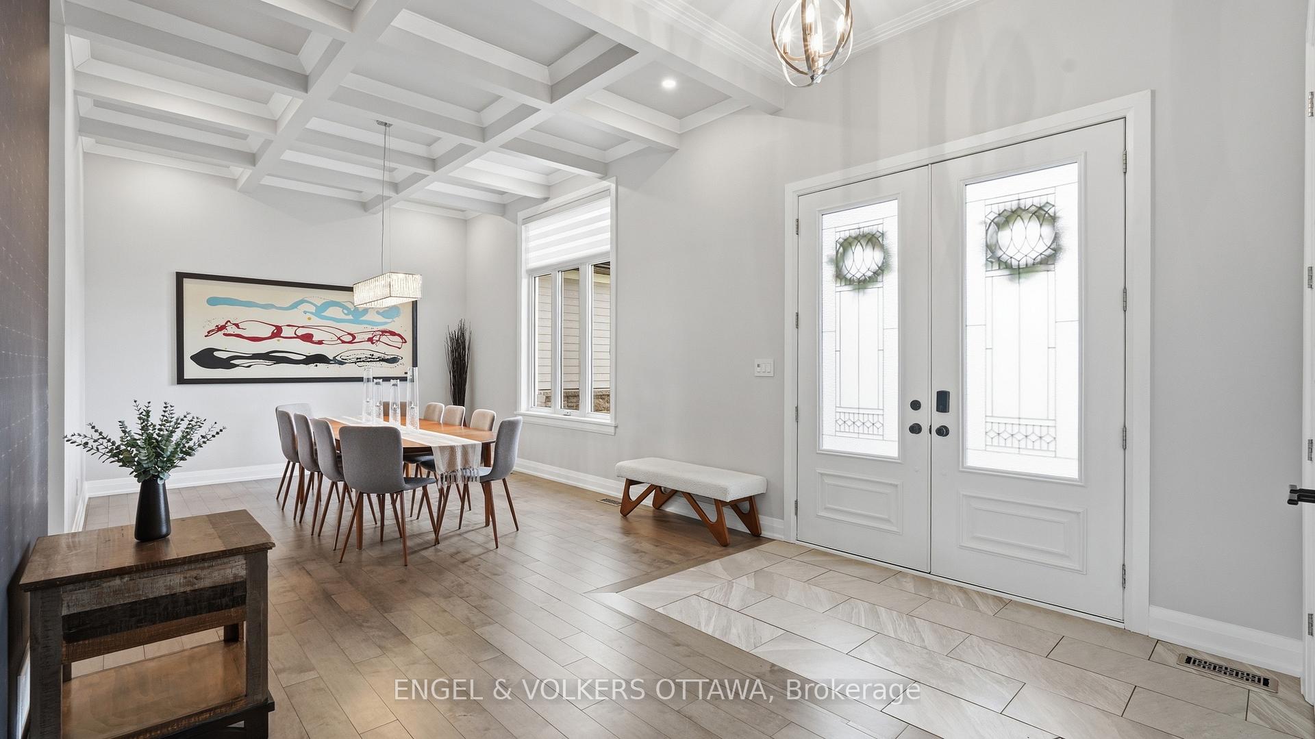 Photo 4 of 1914 Cedarlakes Way, Ottawa, Greely — HOMEH