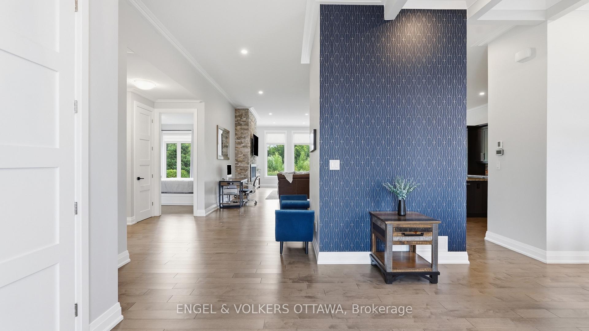 Photo 5 of 1914 Cedarlakes Way, Ottawa, Greely — HOMEH