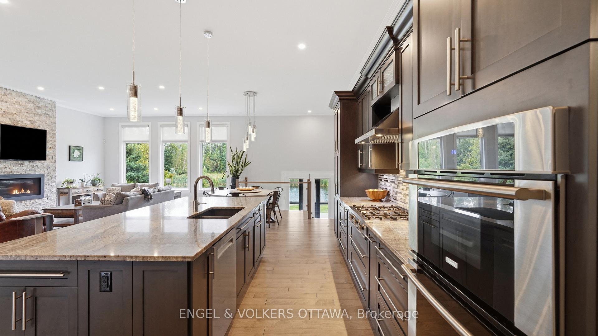 Photo 11 of 1914 Cedarlakes Way, Ottawa, Greely — HOMEH