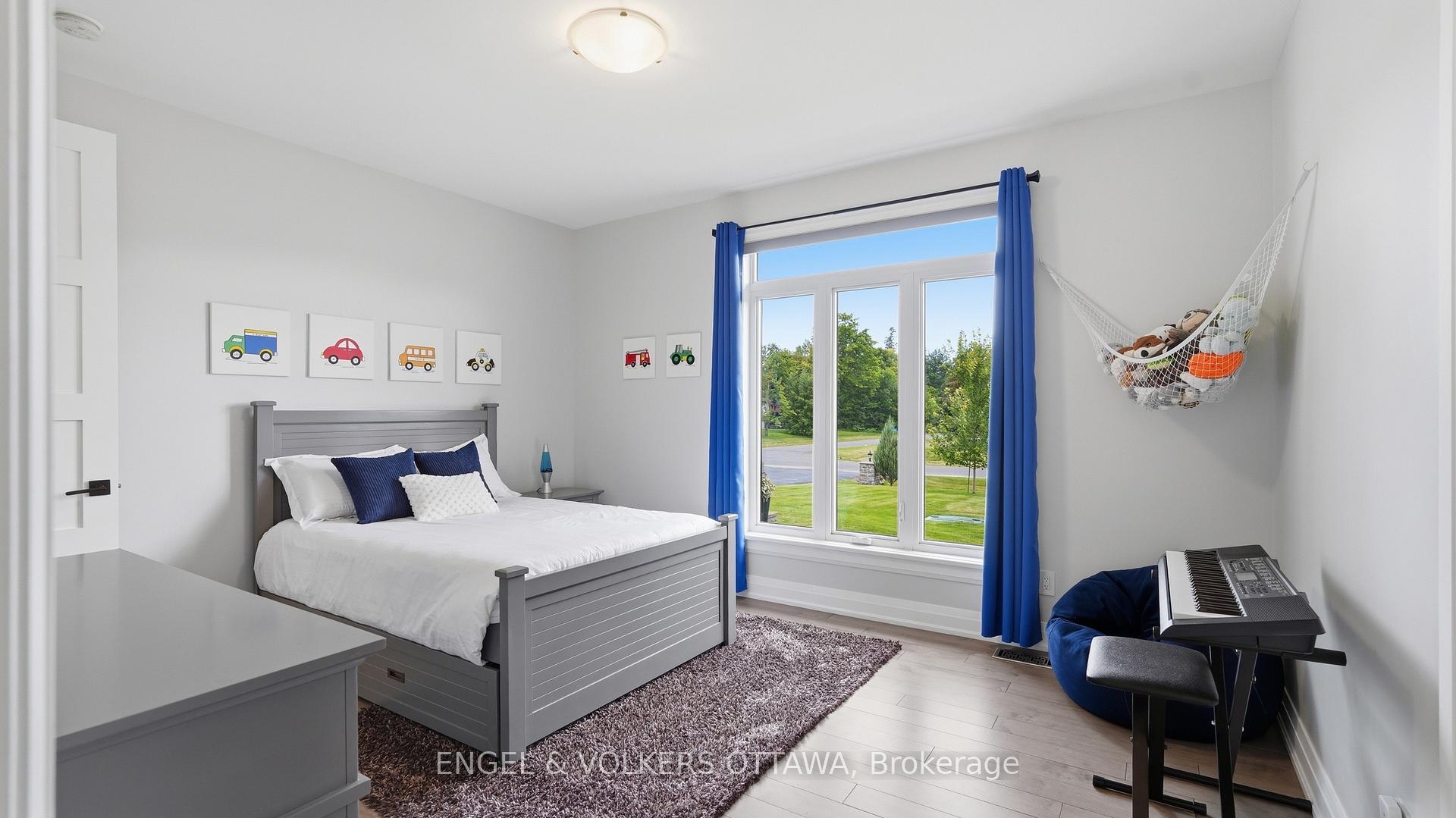 Photo 15 of 1914 Cedarlakes Way, Ottawa, Greely — HOMEH