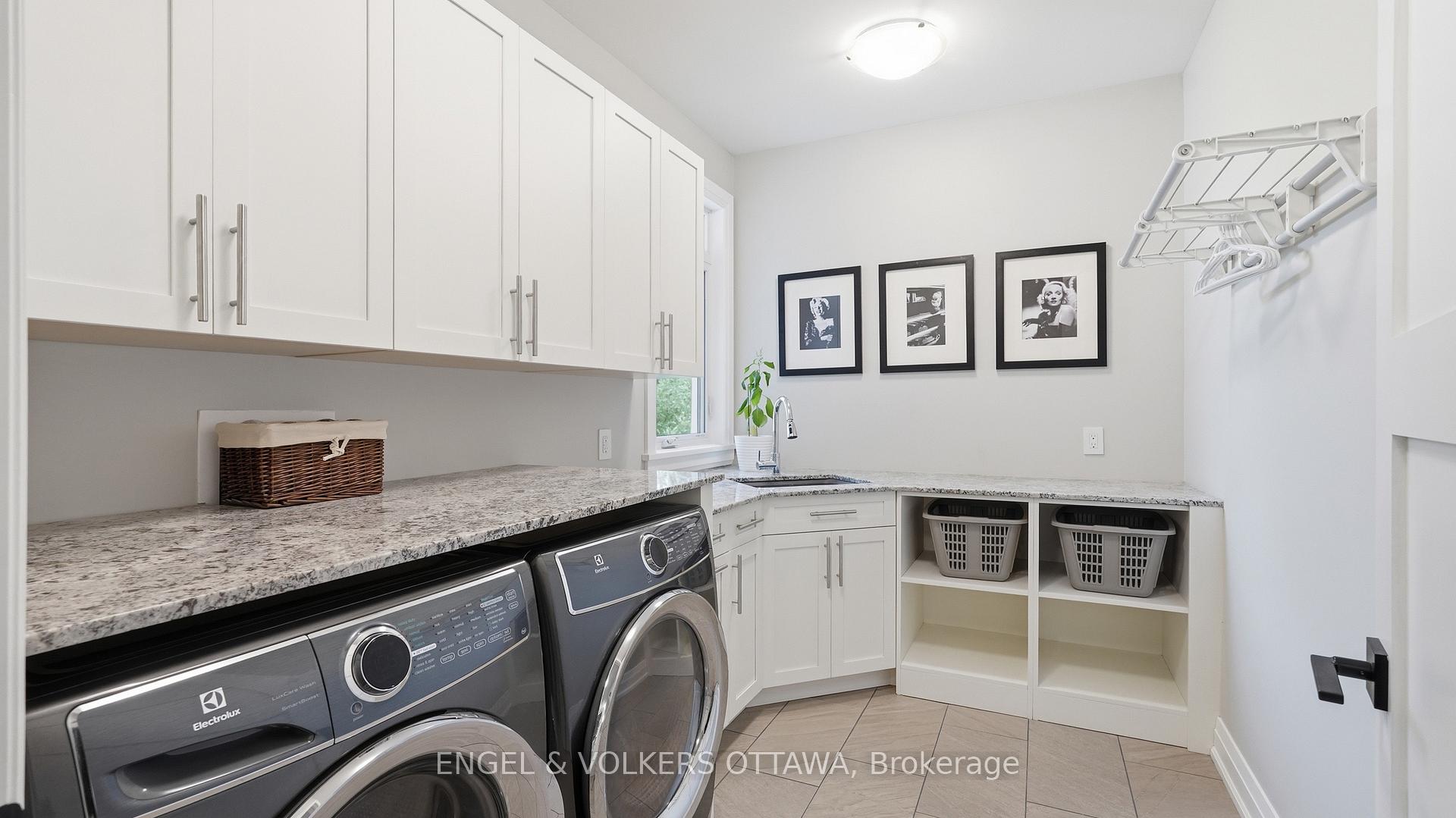 Photo 25 of 1914 Cedarlakes Way, Ottawa, Greely — HOMEH