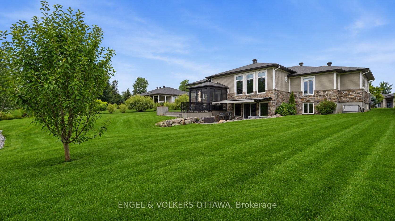 Photo 38 of 1914 Cedarlakes Way, Ottawa, Greely — HOMEH